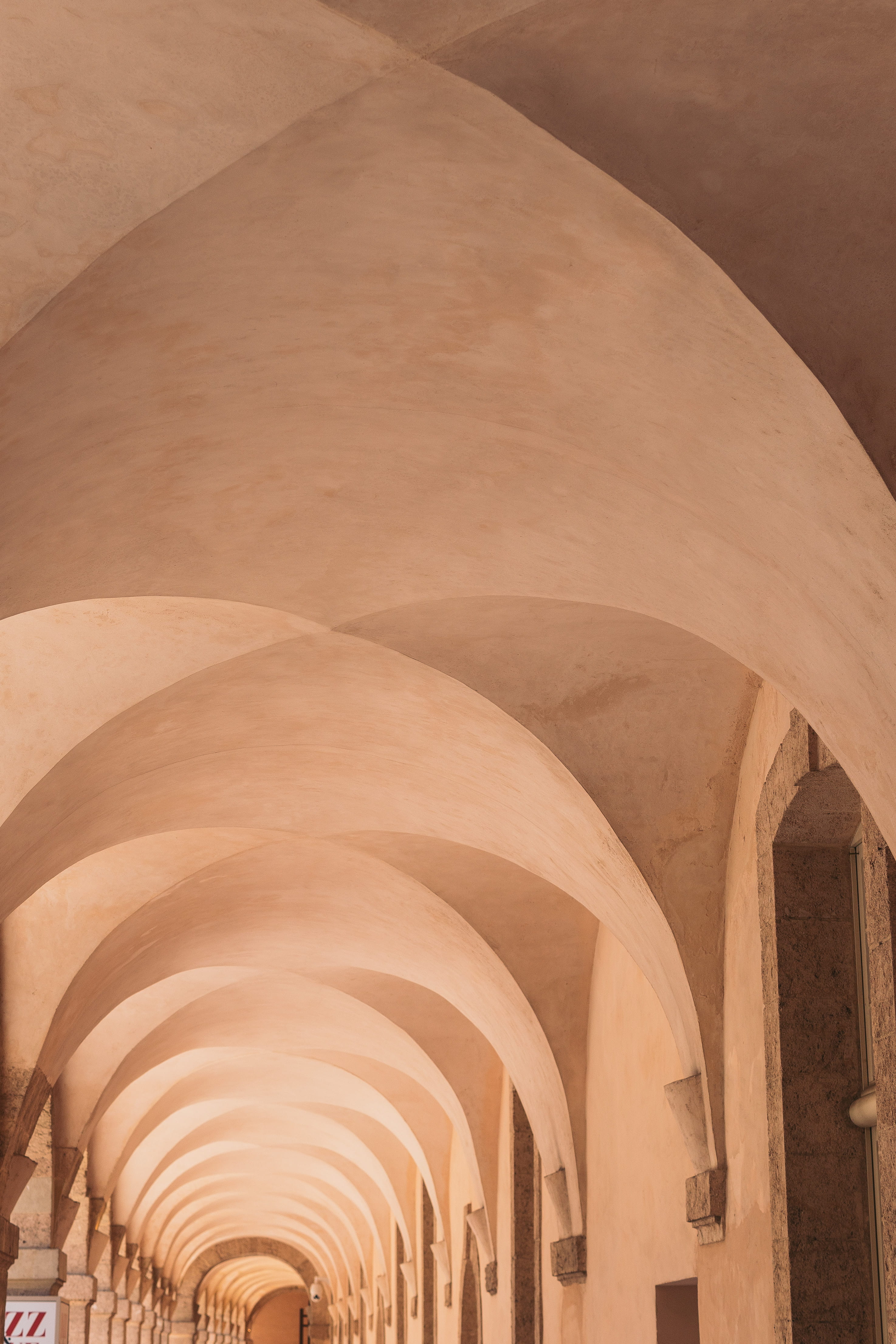la vieille charité, arcade, architecture, place of worship, geometry, clay, archway, abbey, indoors, repetition, history, religion, abstract, france, building, Phone HD Wallpaper