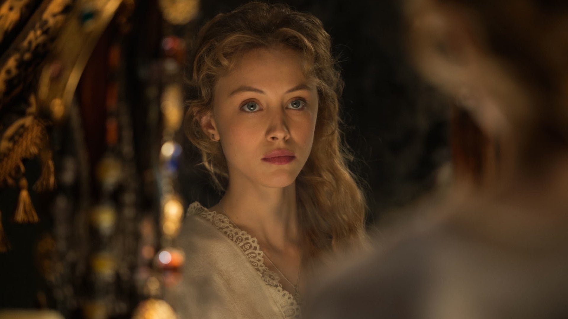 Dracula Untold, hairstyle, looking at camera, hair, blond hair, emotion, portrait, beautiful woman, women, brown hair, Movie, young adult, adult, contemplation, HD Wallpaper