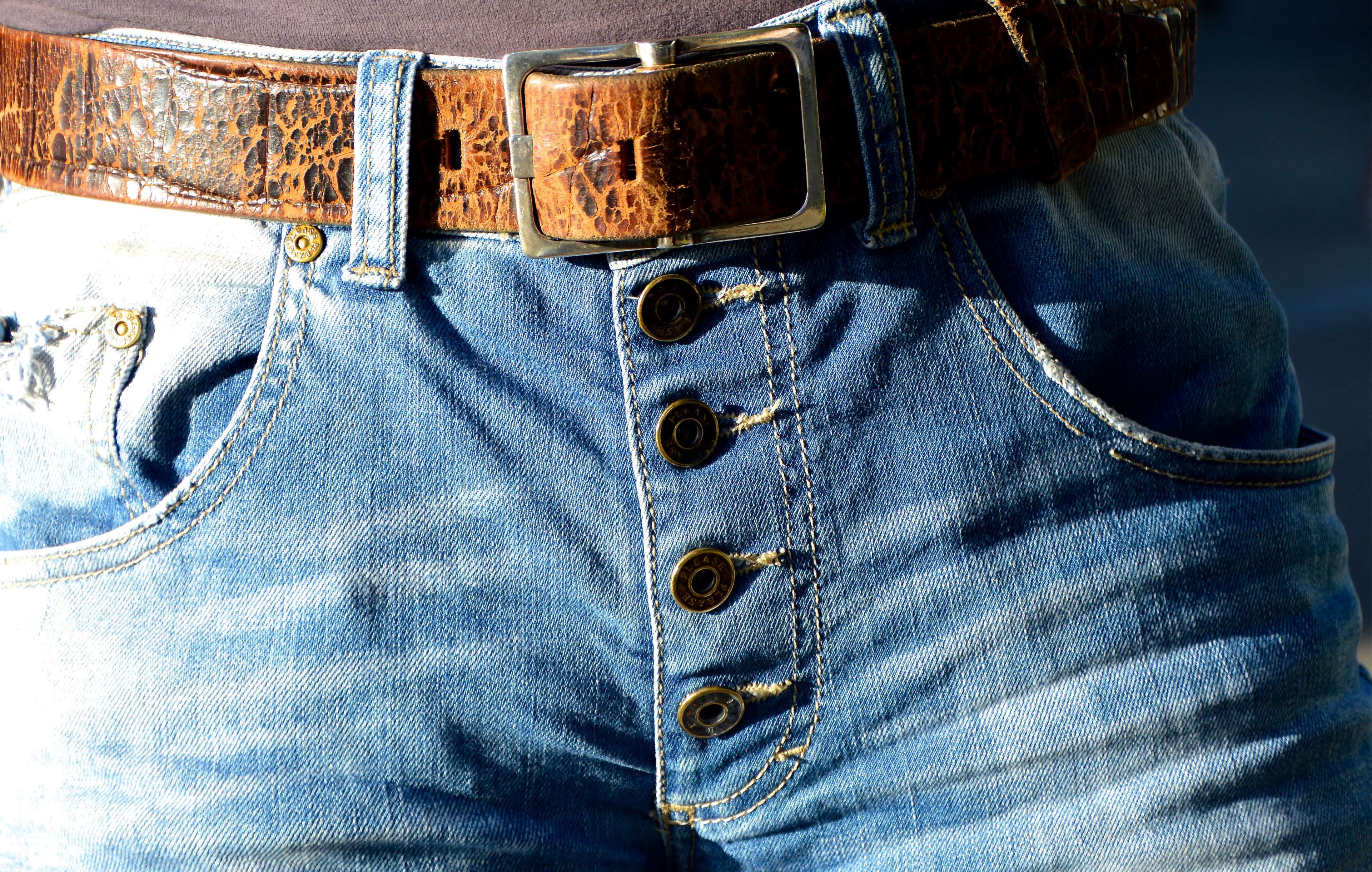 casual clothing, pocket, still life, indoors, midsection, no people, denim, close-up, 4K, lifestyles, close up, blue, clothing, personal accessory, fashion, HD Wallpaper