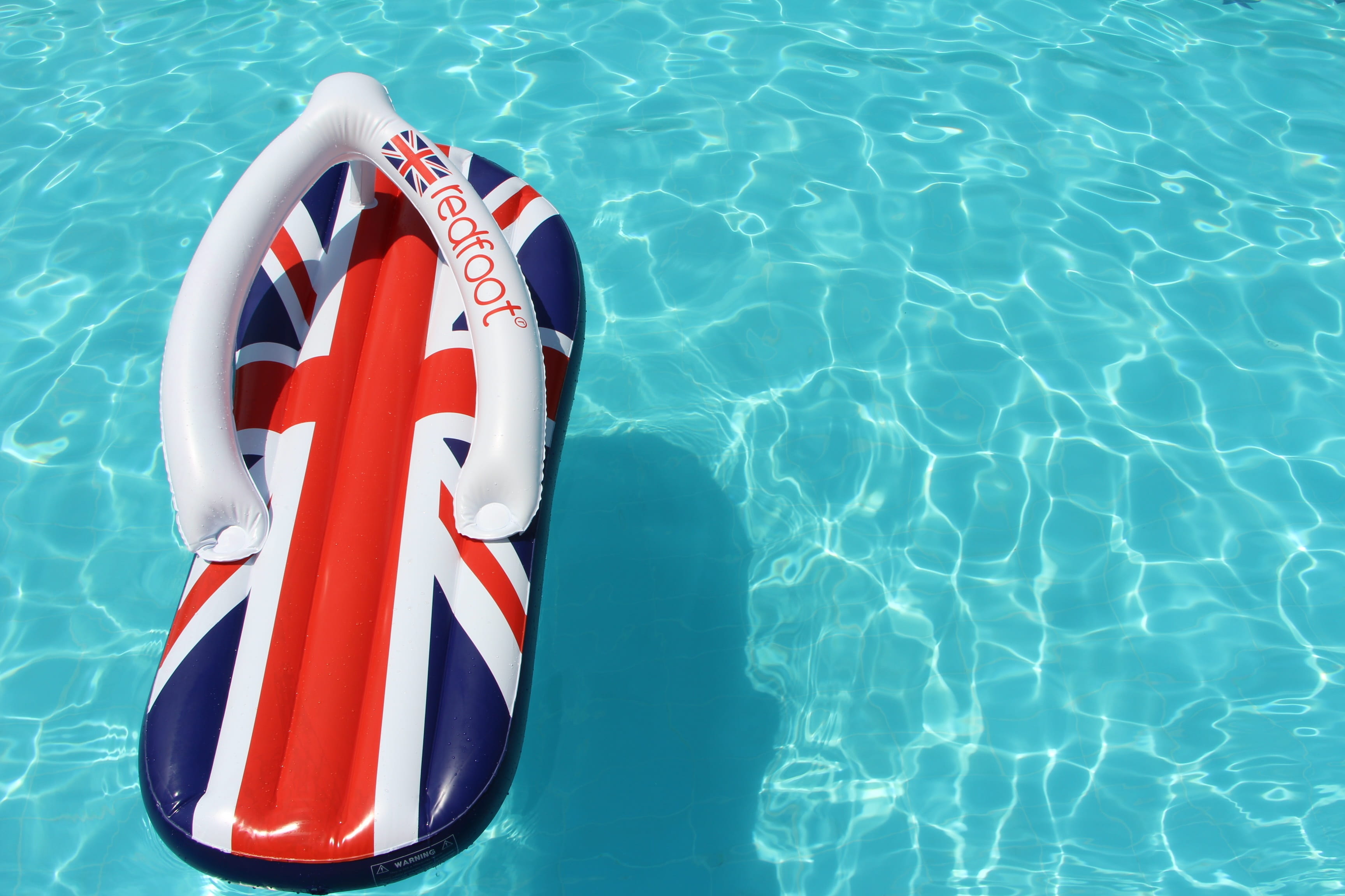 summer, turquoise colored, water, outdoors, sunlight, nautical vessel, tubing, high angle view, the glare, no people, pool, safety, floating on water, 2K, HD Wallpaper