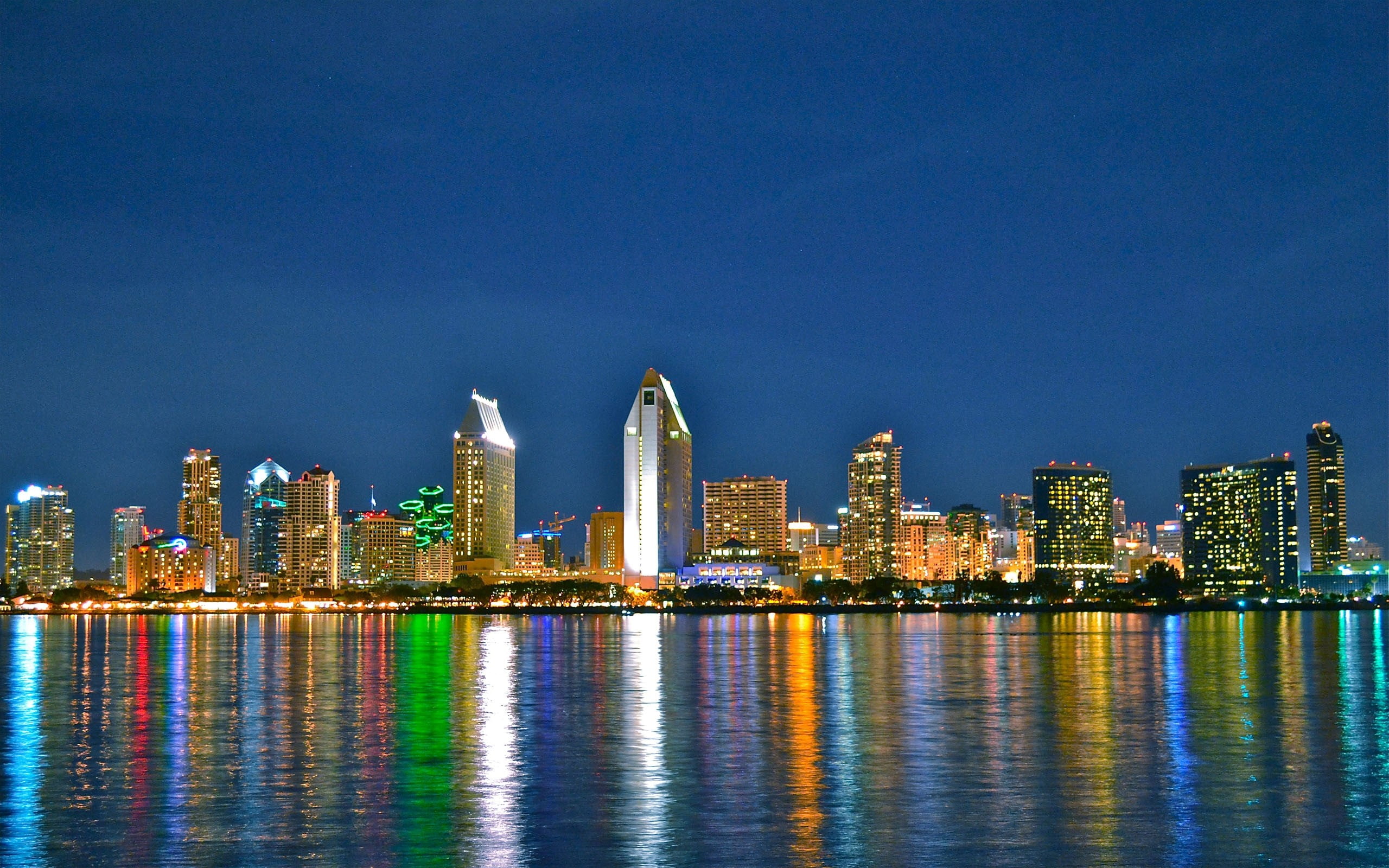 2K, Skyline, waterfront, no people, building exterior, night, illuminated, California, tall - high, Usa, city, building, reflection, modern, urban skyline, HD Wallpaper