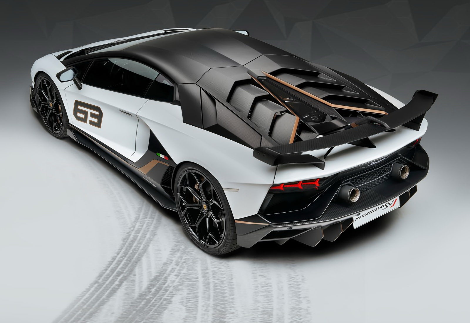 svj, fuel and power generation, modern, luxury, sports car, black color, silver colored, transportation, no people, land vehicle, still life, indoors, choice, HD Wallpaper