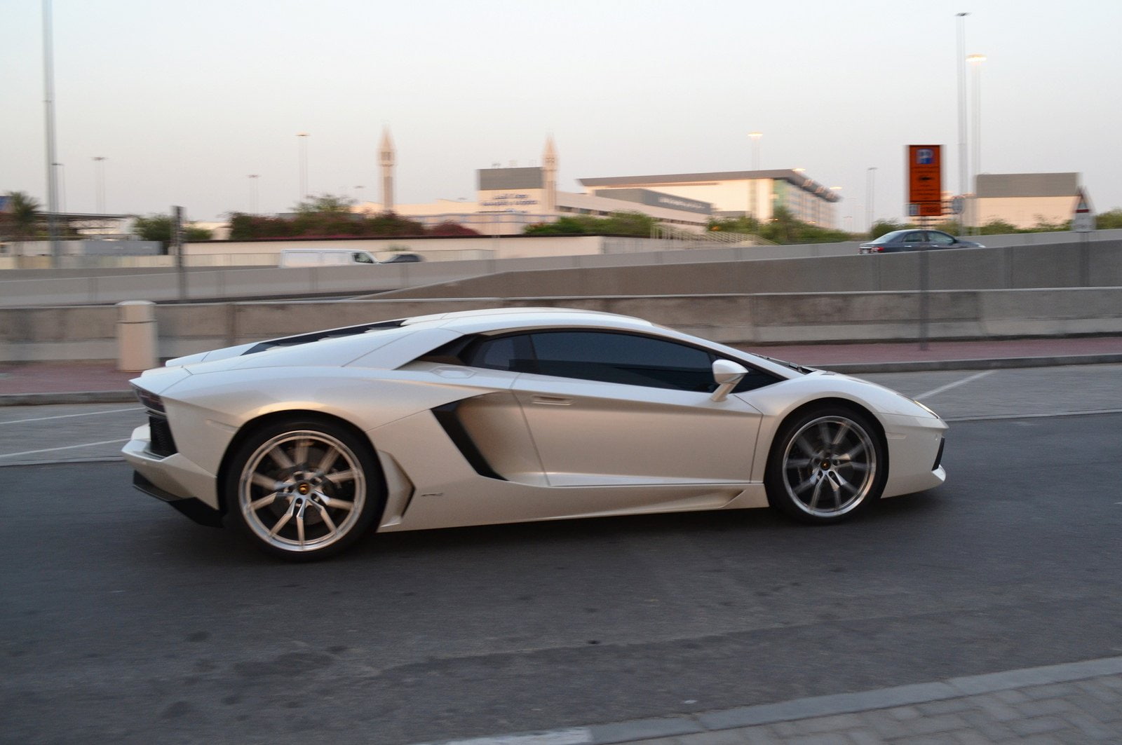 blanche, white, lamborghini, italian, 720P, supercars, black, cars, aventador, lp700, bleue, HD Wallpaper