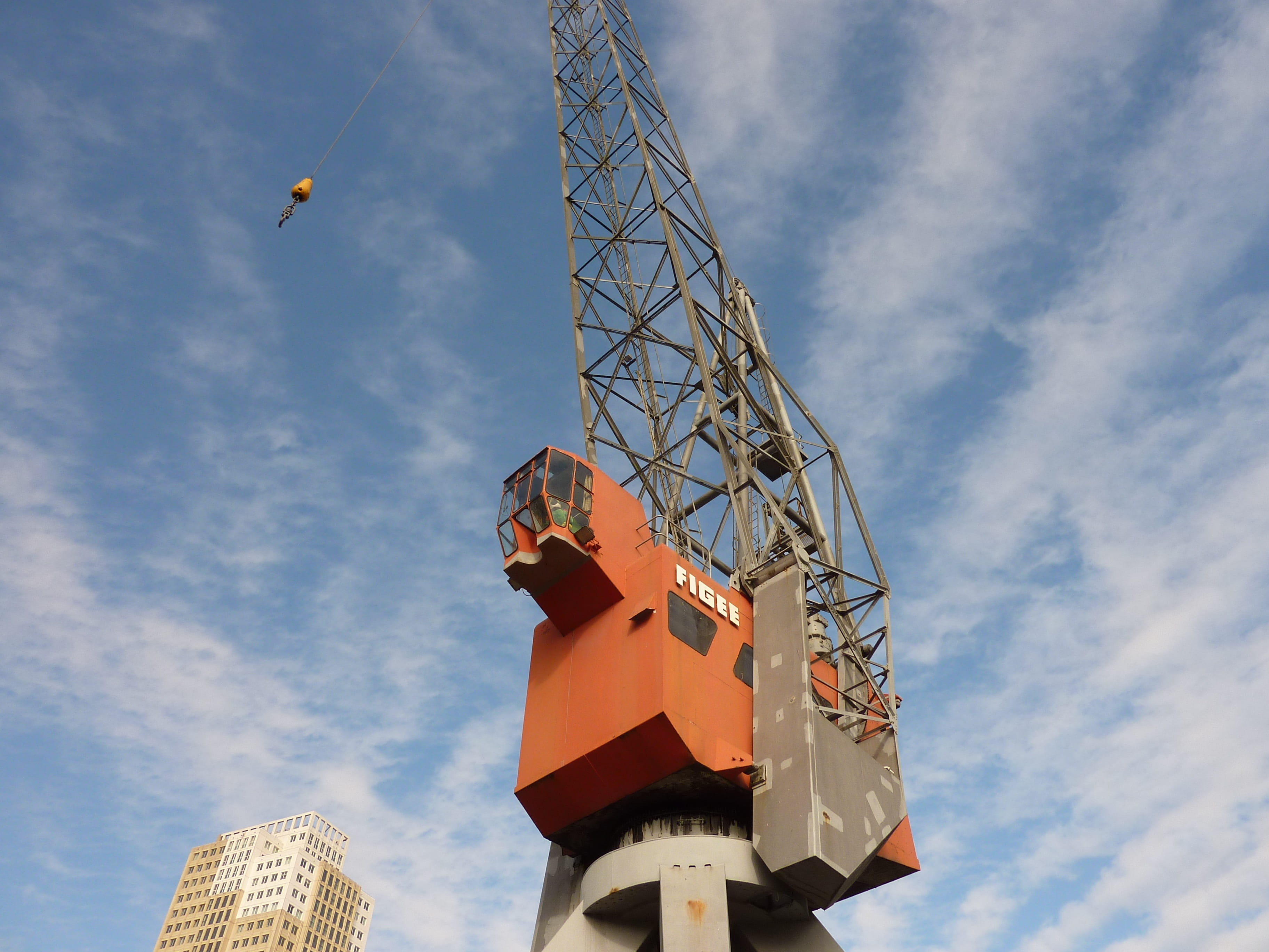 protection, flying, day, picking Up, blue, helmet, taps, air, construction Industry, Faucet, nature, Build, crane - Construction Machinery, Crane, built structure, HD Wallpaper