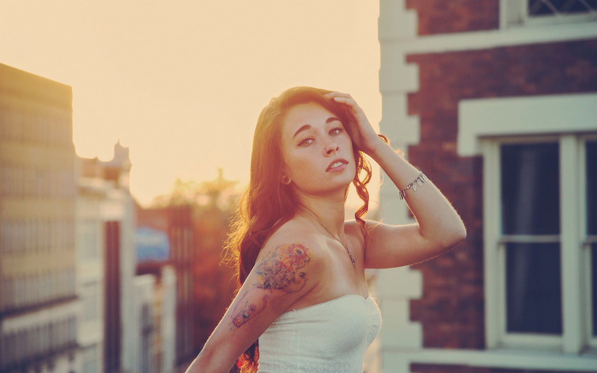 built structure, casual clothing, young women, s, leisure activity, architecture, women outdoors, tattoo, one person, lifestyles, outdoors, hairstyle, long hair, HD Wallpaper