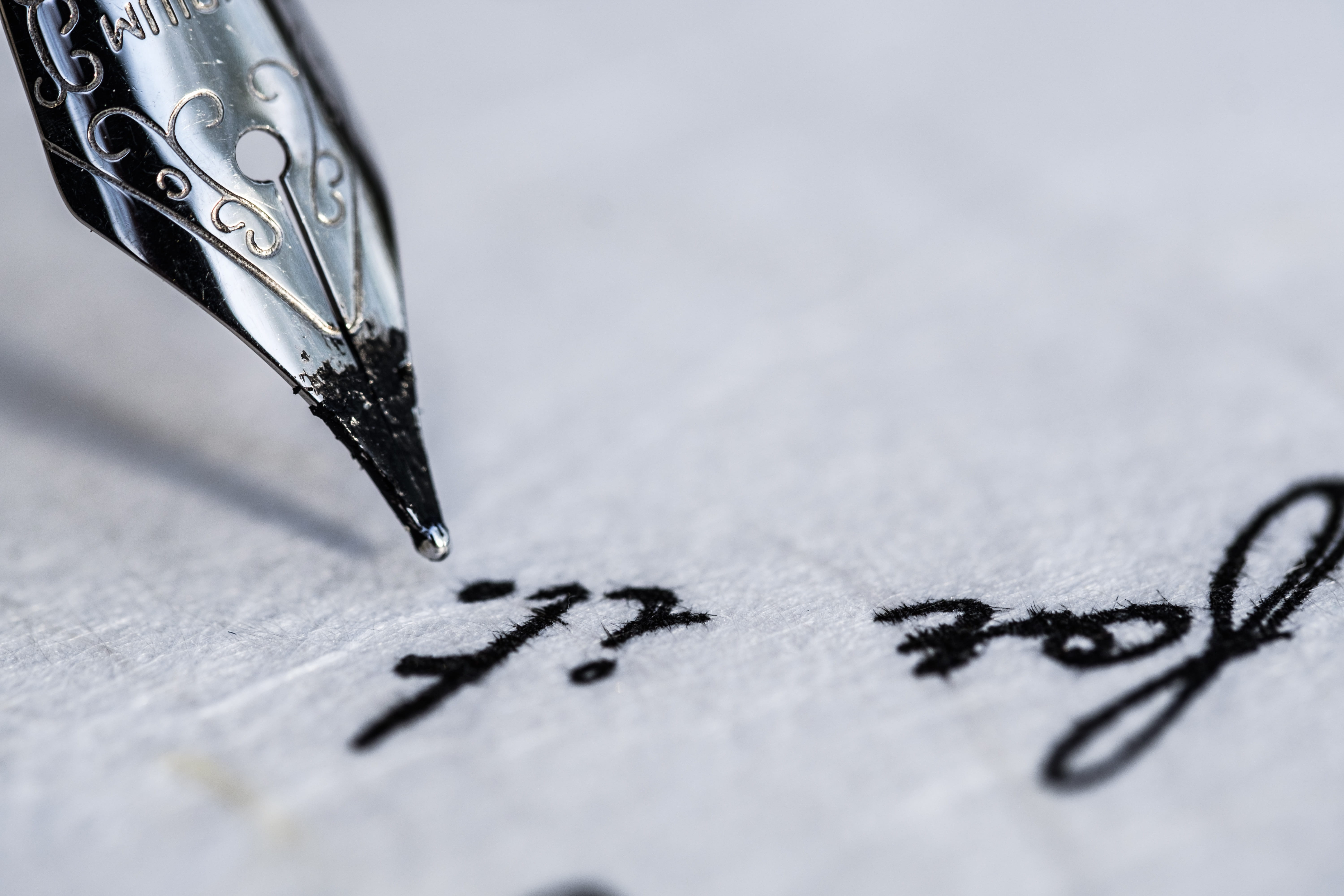 communication, leave, close-up, 5K, studio shot, ink, writing instrument, filler, art and craft, selective focus, contact, nib, western script, no people, HD Wallpaper