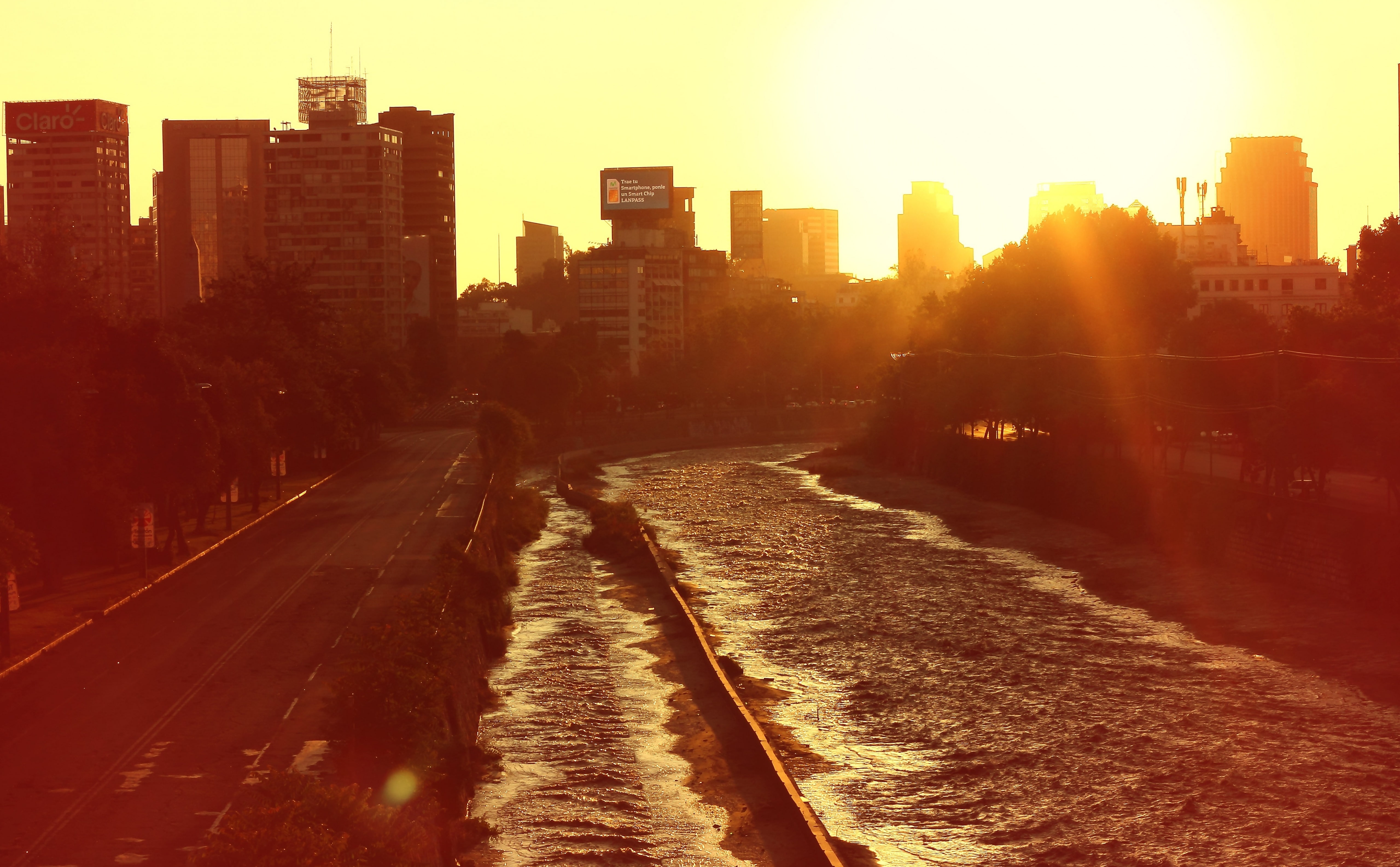 sunset, Vintage, ri, rail transportation, atardecer, en, transportation, track, body, skyscraper, financial district, urban skyline, building, water, architecture, HD Wallpaper