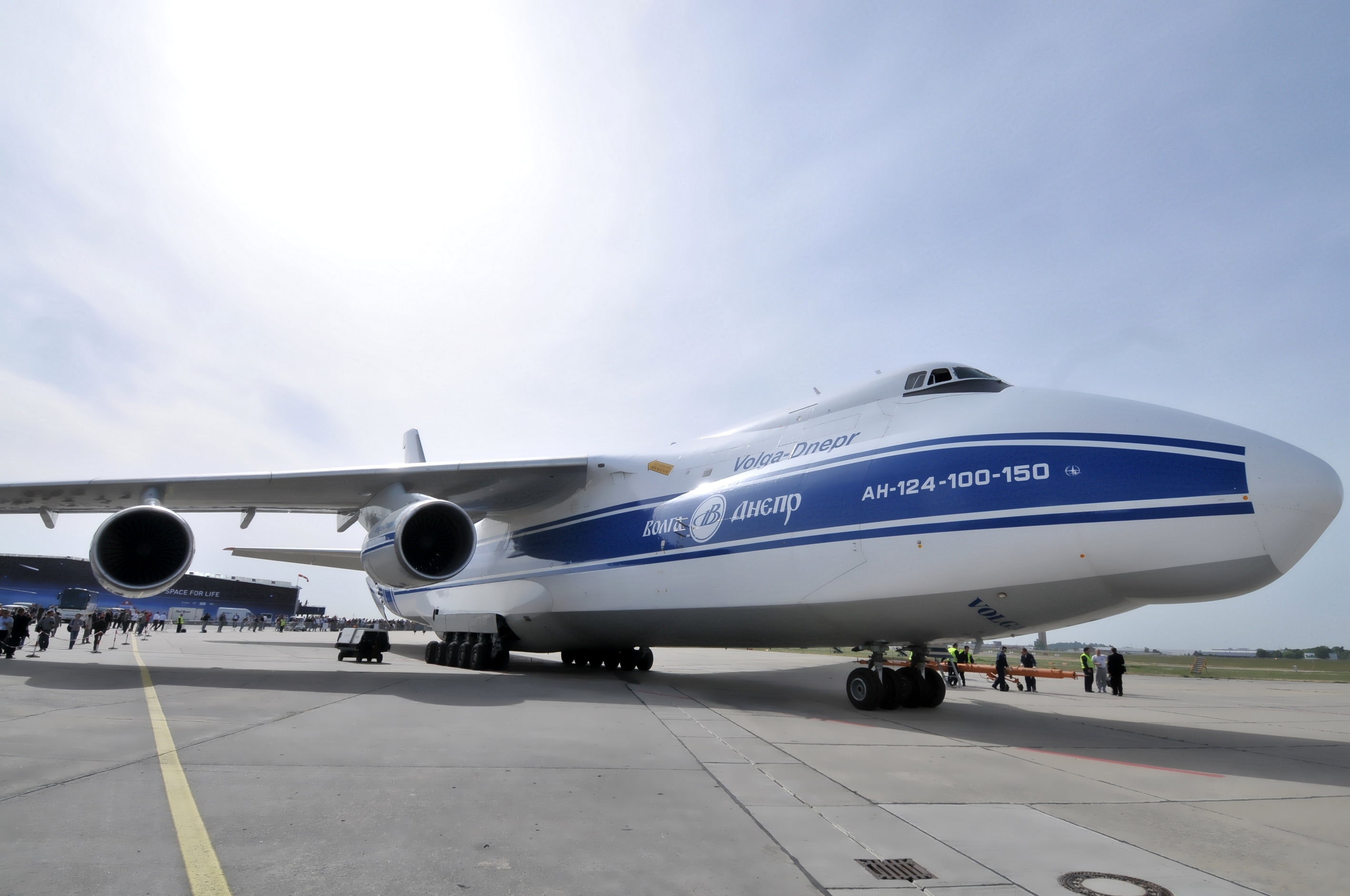 airplane, Ruslan, the sky, day, Volga-Dnepr, airliner, air vehicle, long-range, heavy, land vehicle, sunlight, mode of transportation, the plane, public transportation, HD Wallpaper