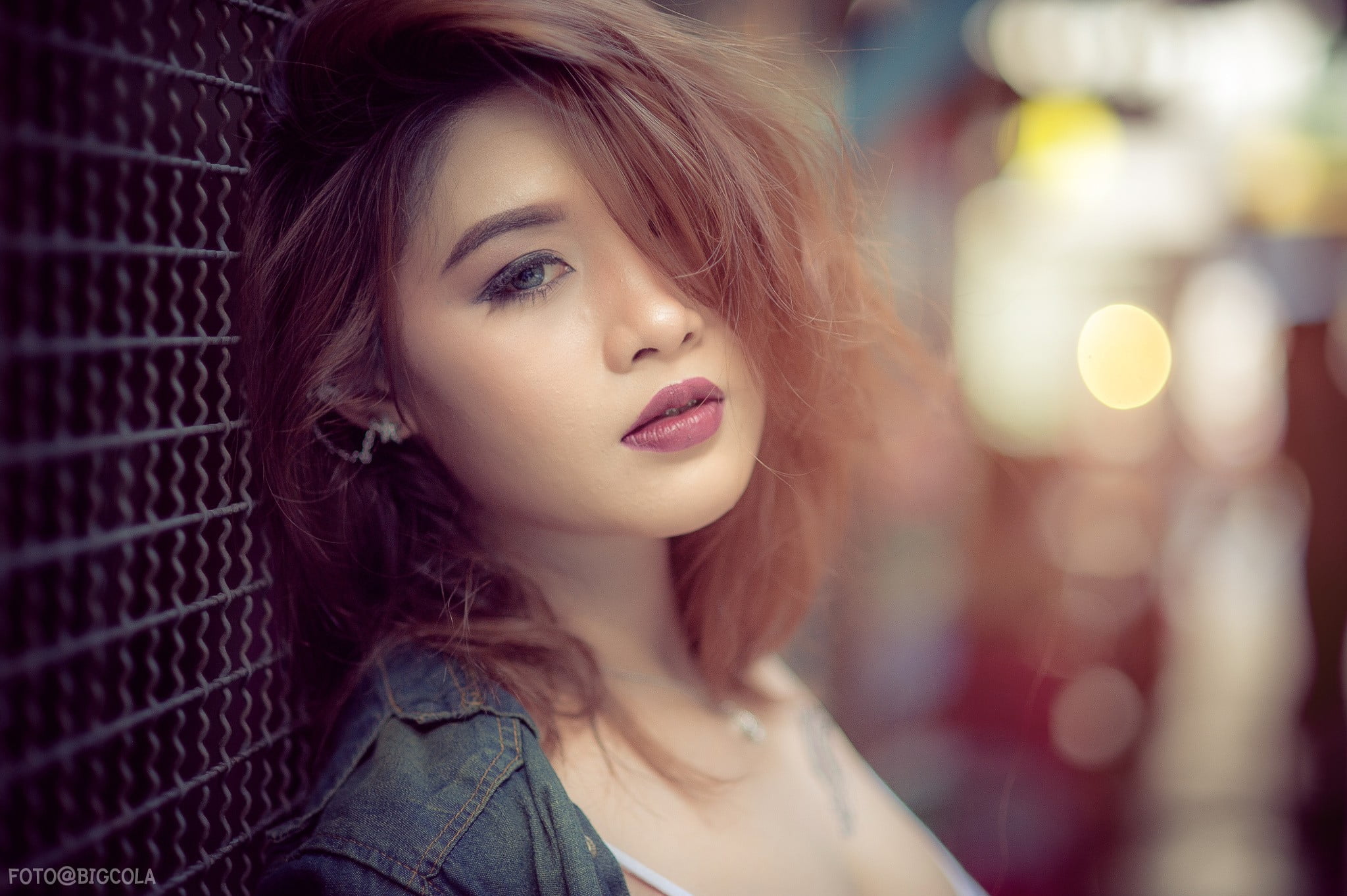looking, hairstyle, make-up, beautiful people, young women, button, women, face, headshot, shirt, fashion, contemplation, portrait, brown hair, adult, beauty, HD Wallpaper