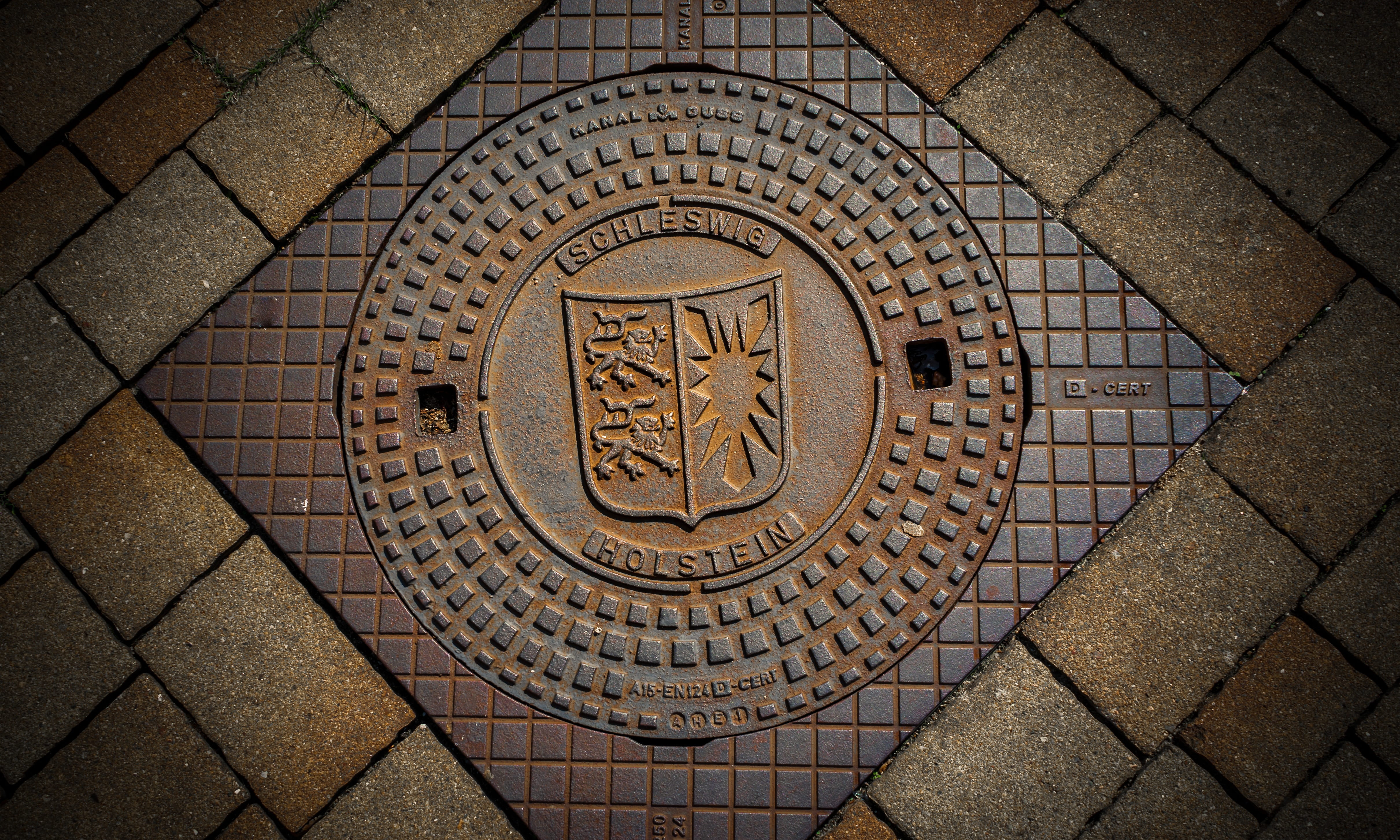surface, no people, shape, 4K, structure, tiled floor, texture, pattern, architecture, gully cover, paving stones, schleswig holstein, ornate, stones, HD Wallpaper