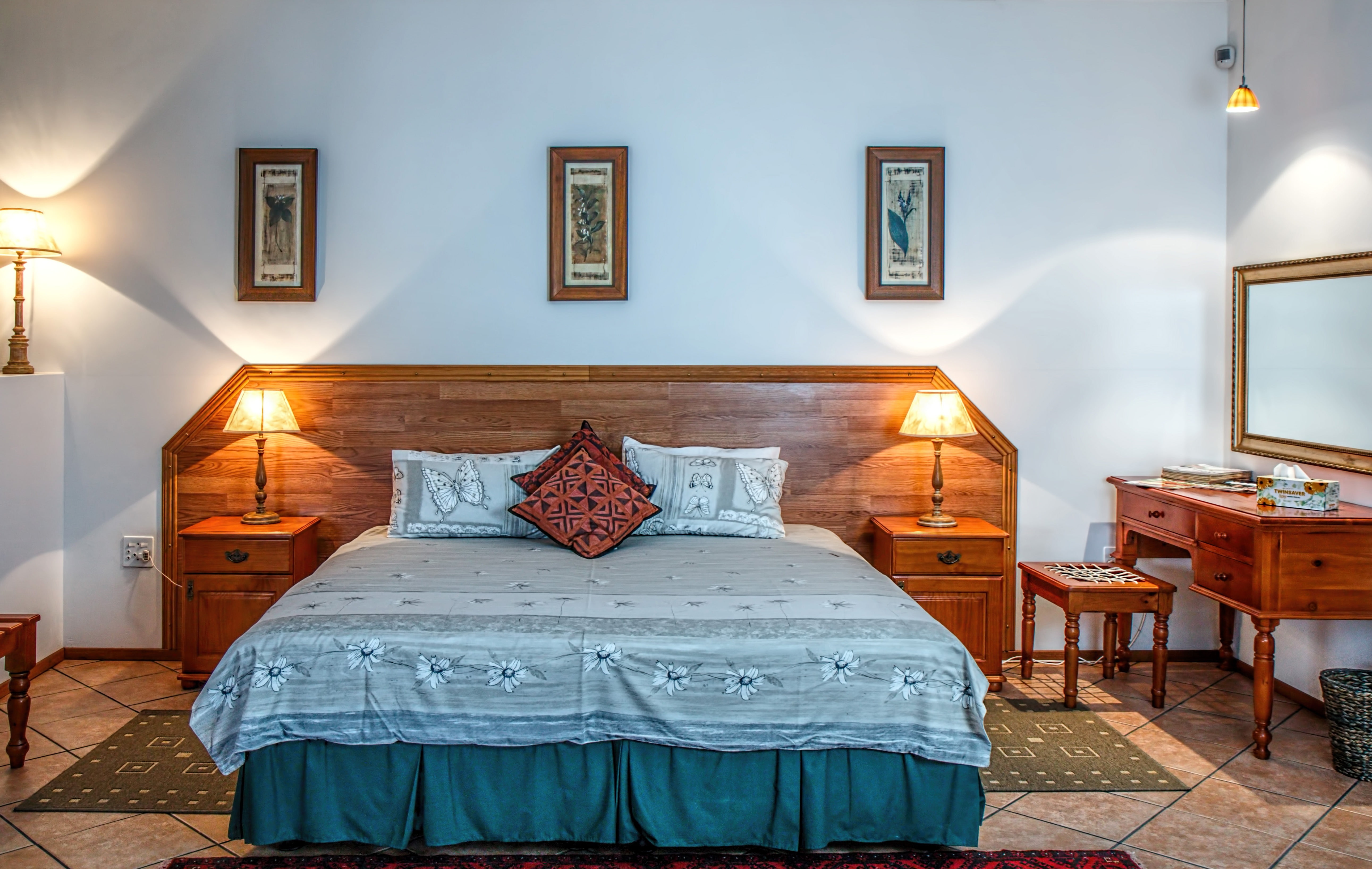 lamps, 5K, furniture, room, headboard, design, bed, bedroom, indoors, table, interior, home, HD Wallpaper