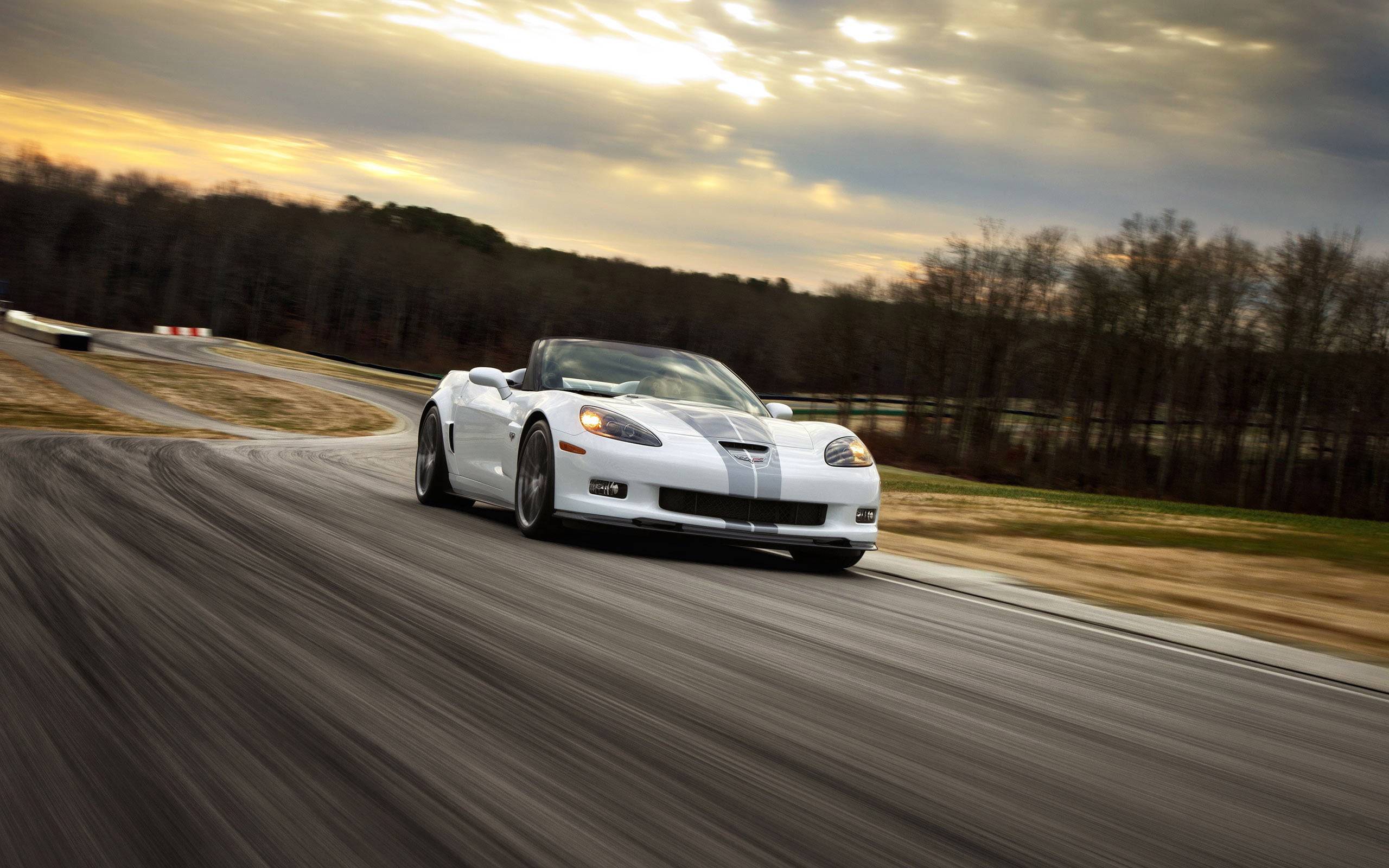 corvette, sky, transportation, blurred motion, chevrolet, collector, edition, luxury, road trip, no people, cloud - sky, on the move, plant, 427, motion, HD Wallpaper