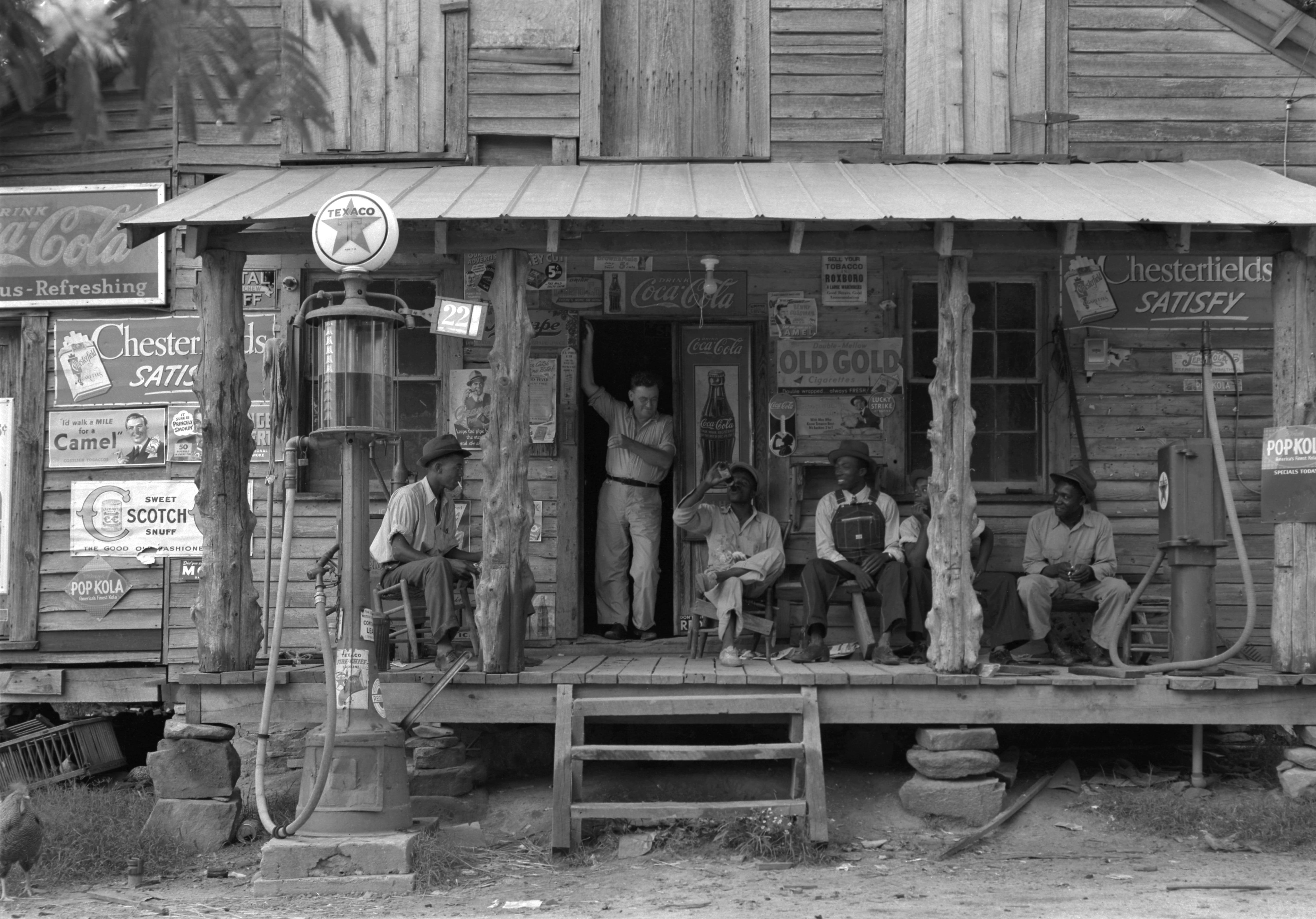 human representation, building exterior, sitting, people, store, old, travel, sculpture, destination, representation, no people, negro, photo, group, creativity, HD Wallpaper