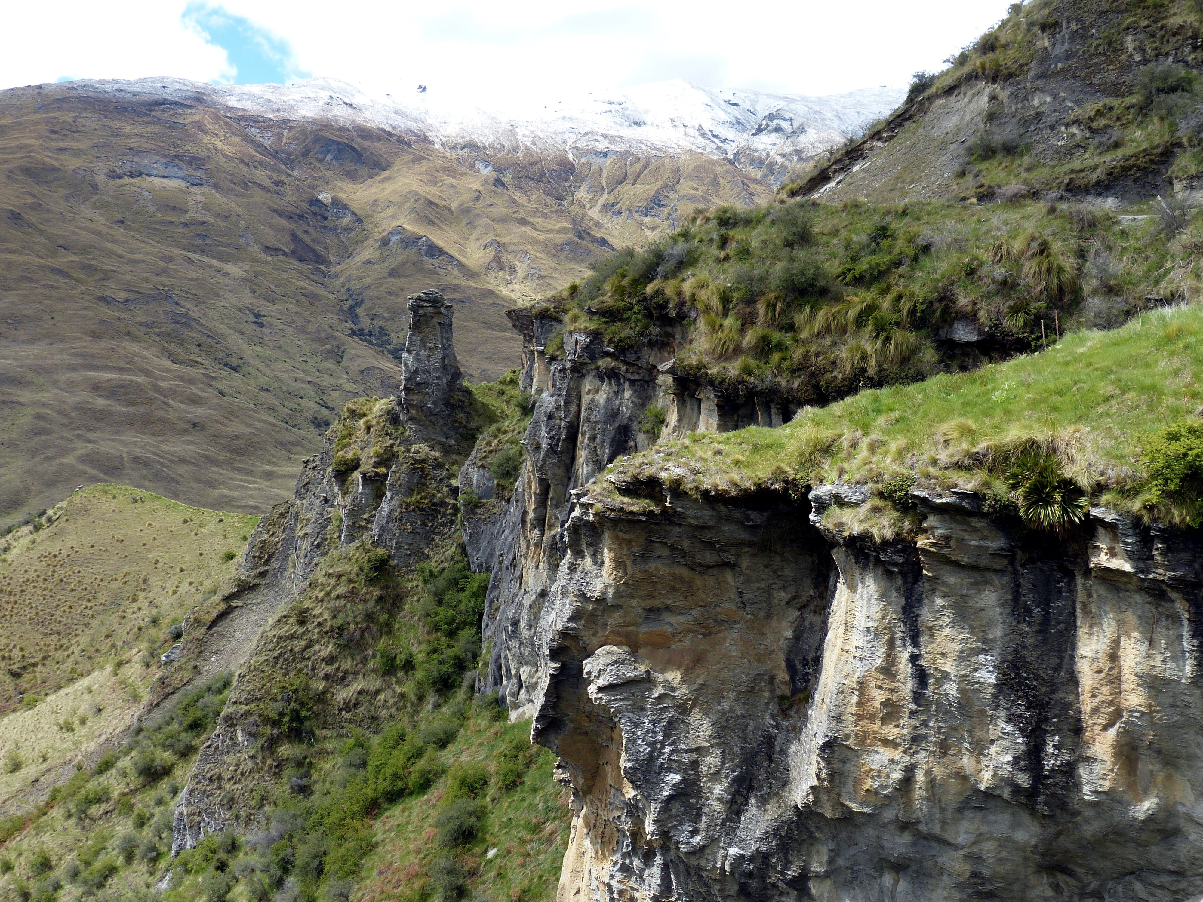 canyon, idyllic, formation, land, 4K, tree, lord who rings, valley, grass, queenstown, scenics - nature, rock - object, tourism, no people, holiday, new zealand, HD Wallpaper