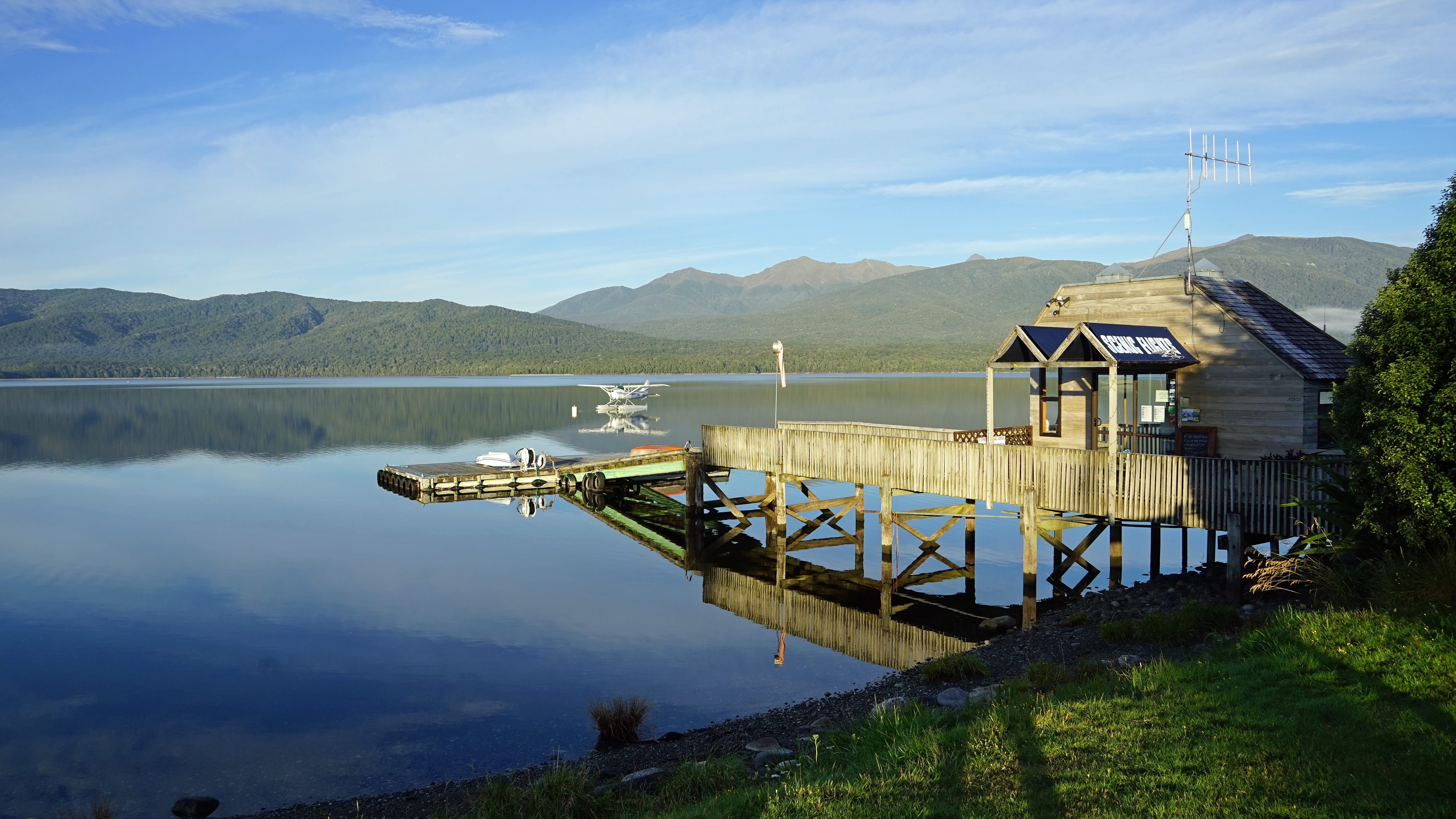 non-urban scene, New Zealand, scenics, wood - Material, mountain, beauty in nature, outdoors, tranquil Scene, cloud - sky, morgenstimmung, blue, lake, Te Anau, HD Wallpaper