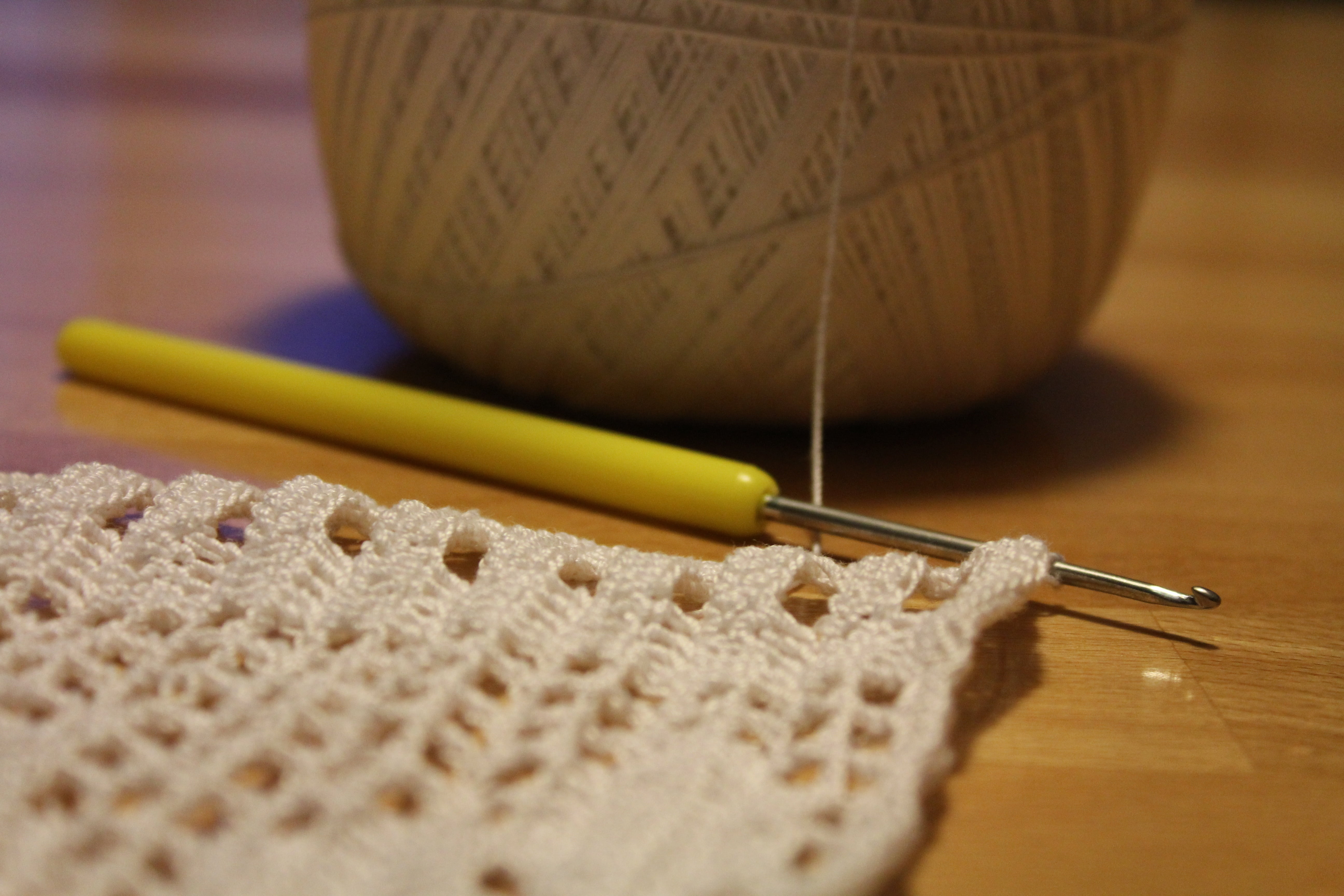 group of objects, hobby, yarn, wool, no people, selective focus, wood - Material, food, thread, crochet, crochet hook, 5K, close, material, ball of wool, HD Wallpaper