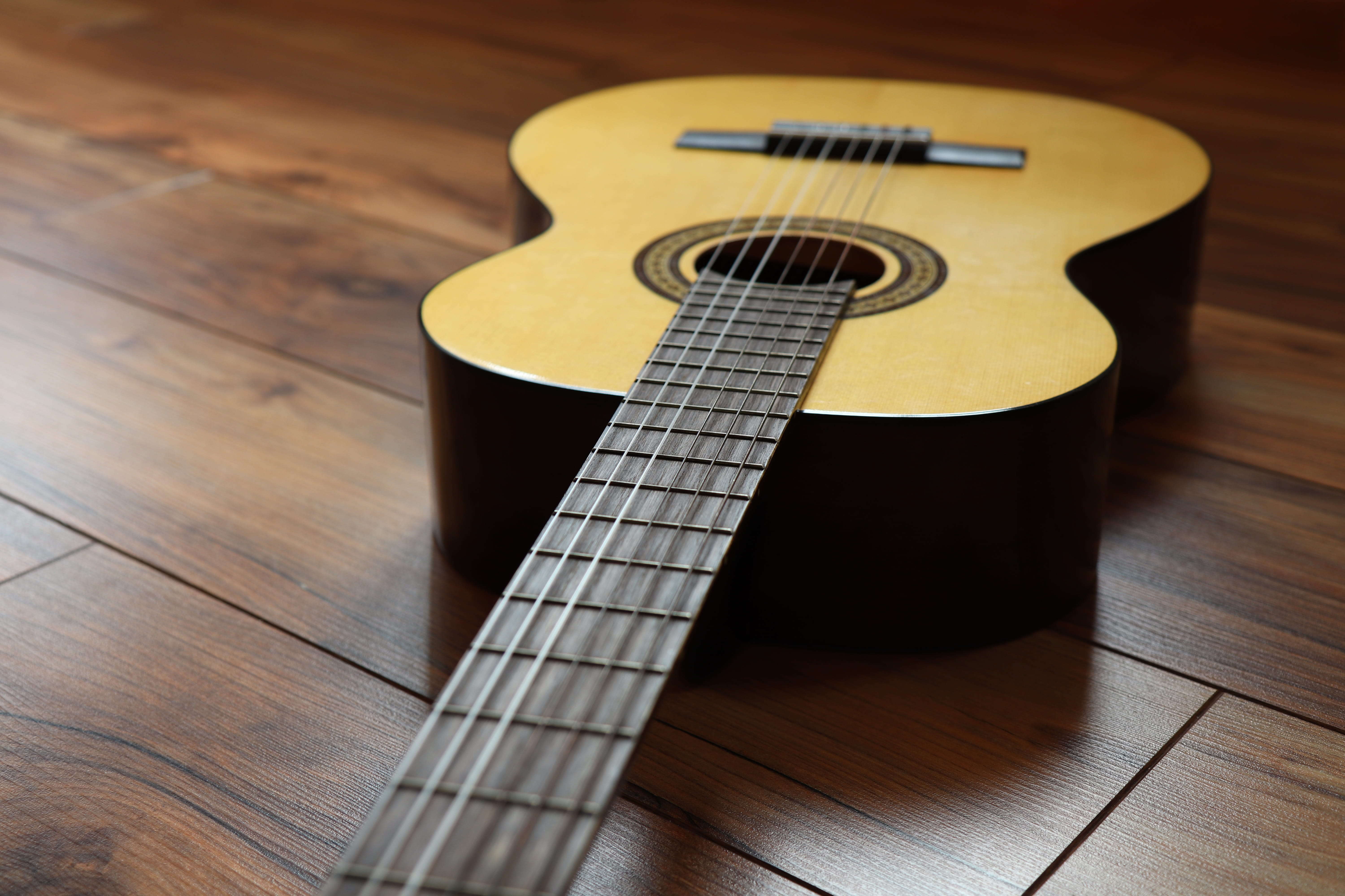 laminate, music, fretboard, guitar, arts culture and entertainment, musical instrument, indoors, wood, string instrument, musical equipment, woods, acoustic guitar, HD Wallpaper