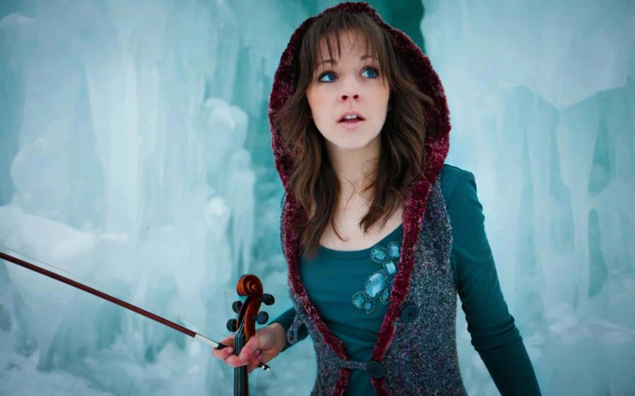 looking at camera, bangs, violin, leisure activity, beauty, portrait, Lindsey Stirling, one person, real people, waist up, standing, long hair, 720P, hairstyle, HD Wallpaper