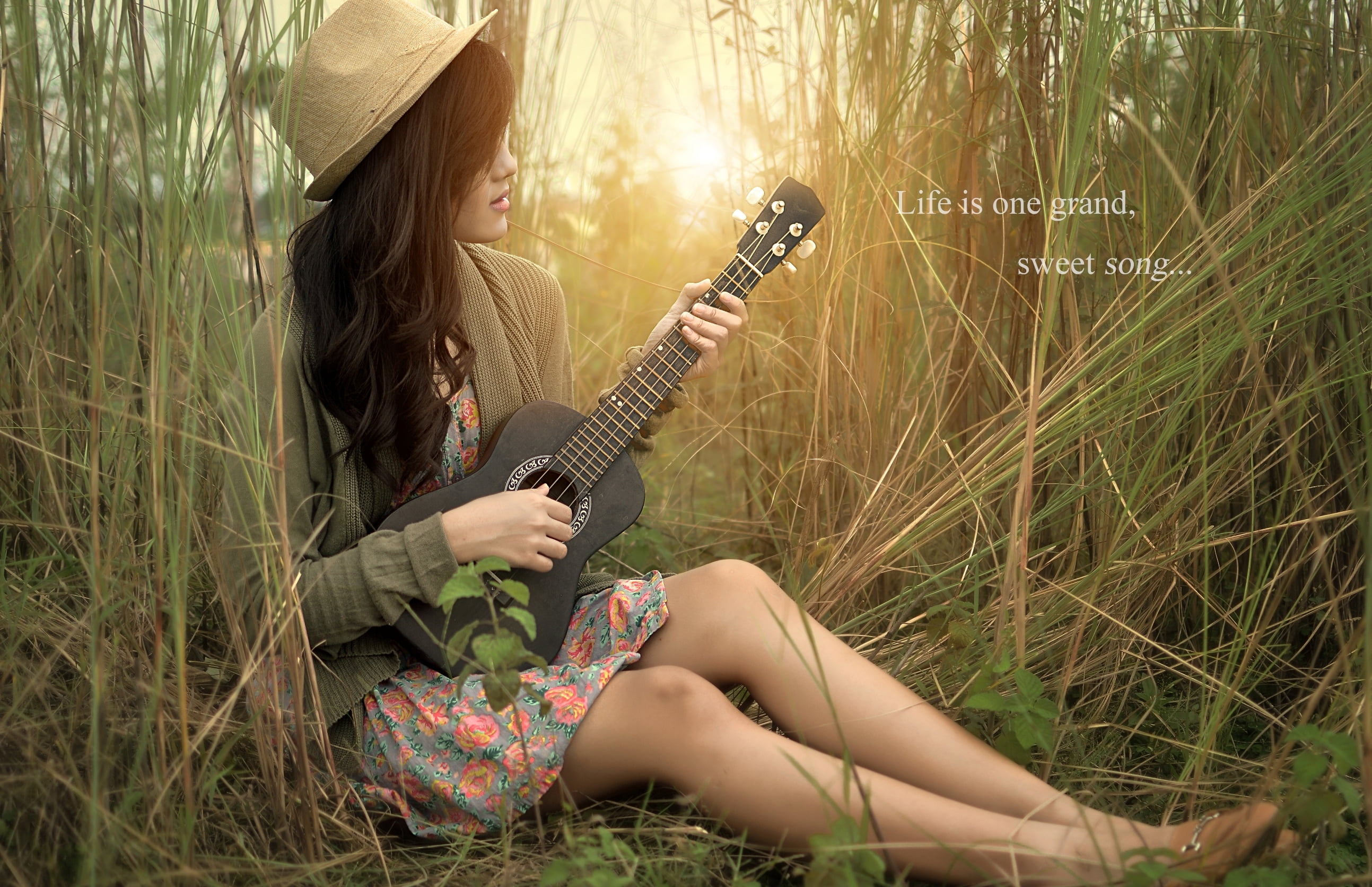 outdoors, caucasian Ethnicity, music, young Adult, adult, 2K, beauty In Nature, field, beautiful, summer, teenage Girls, joy, cheerful, plant, cute, ukulele, HD Wallpaper