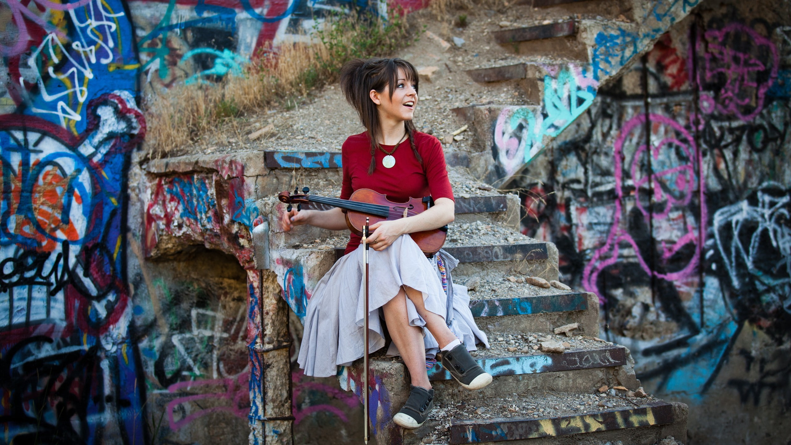 young adult, street art, beauty, smiling, wall - building feature, art and craft, graffiti, fashion, 2K, young women, holding, beautiful woman, sitting, HD Wallpaper