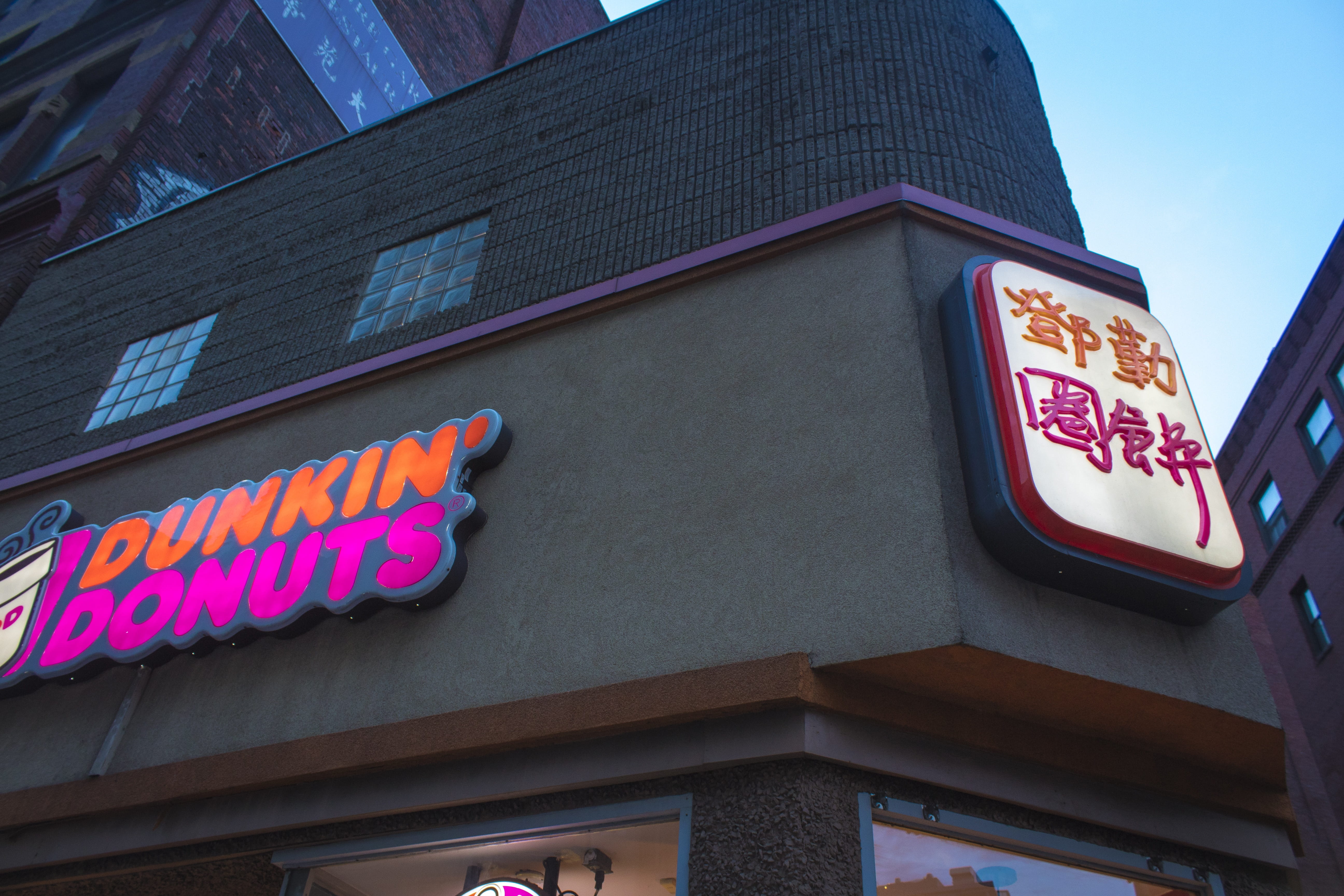 orange, day, information sign, capital letter, city, illuminated, dunkin, communication, building exterior, outdoors, boston, 5K, commercial sign, dunking, HD Wallpaper