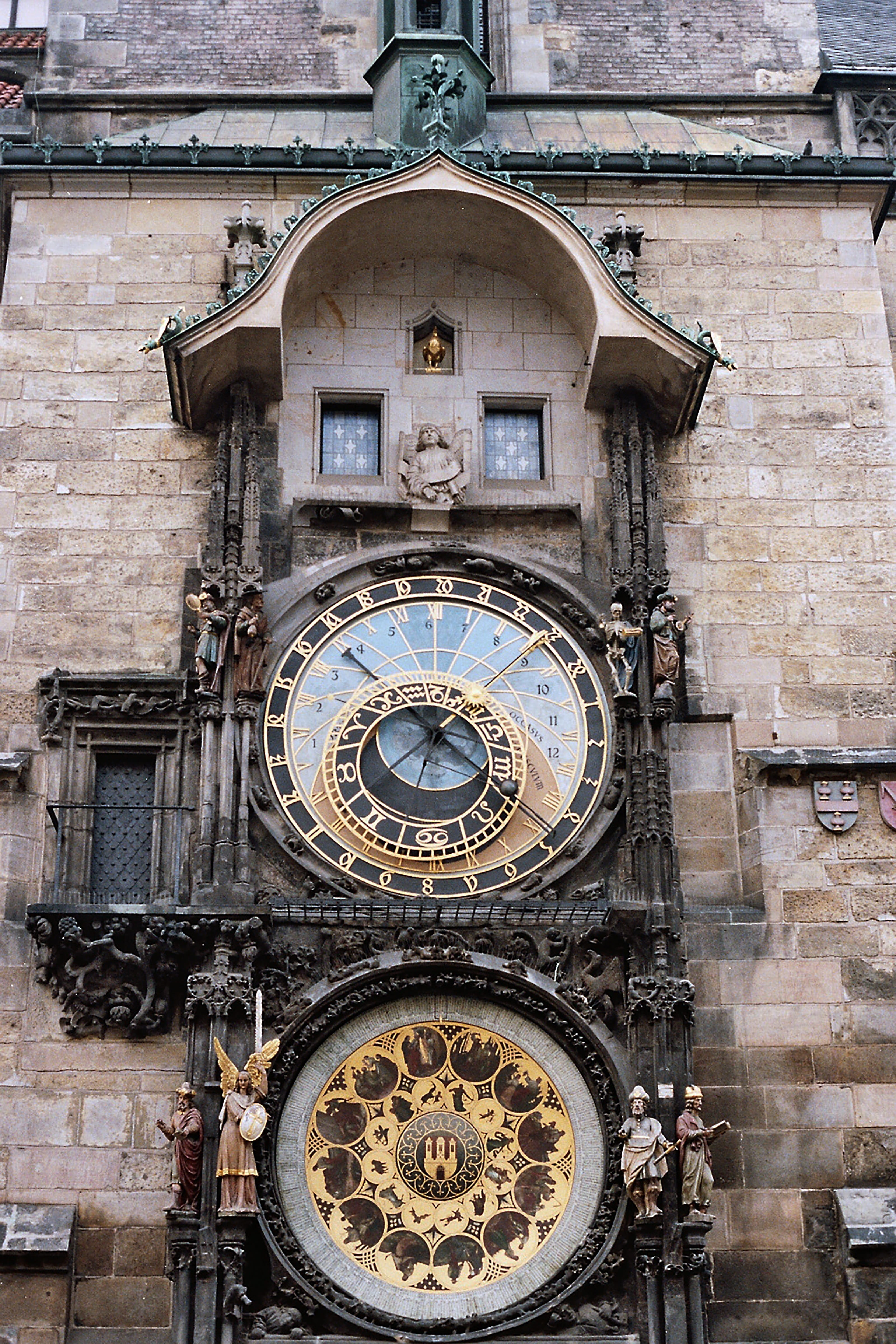 built structure, Astrology, astronomical clock, travel destinations, building exterior, architecture, no people, Clock, clock tower, 4K, clock face, city, Phone HD Wallpaper