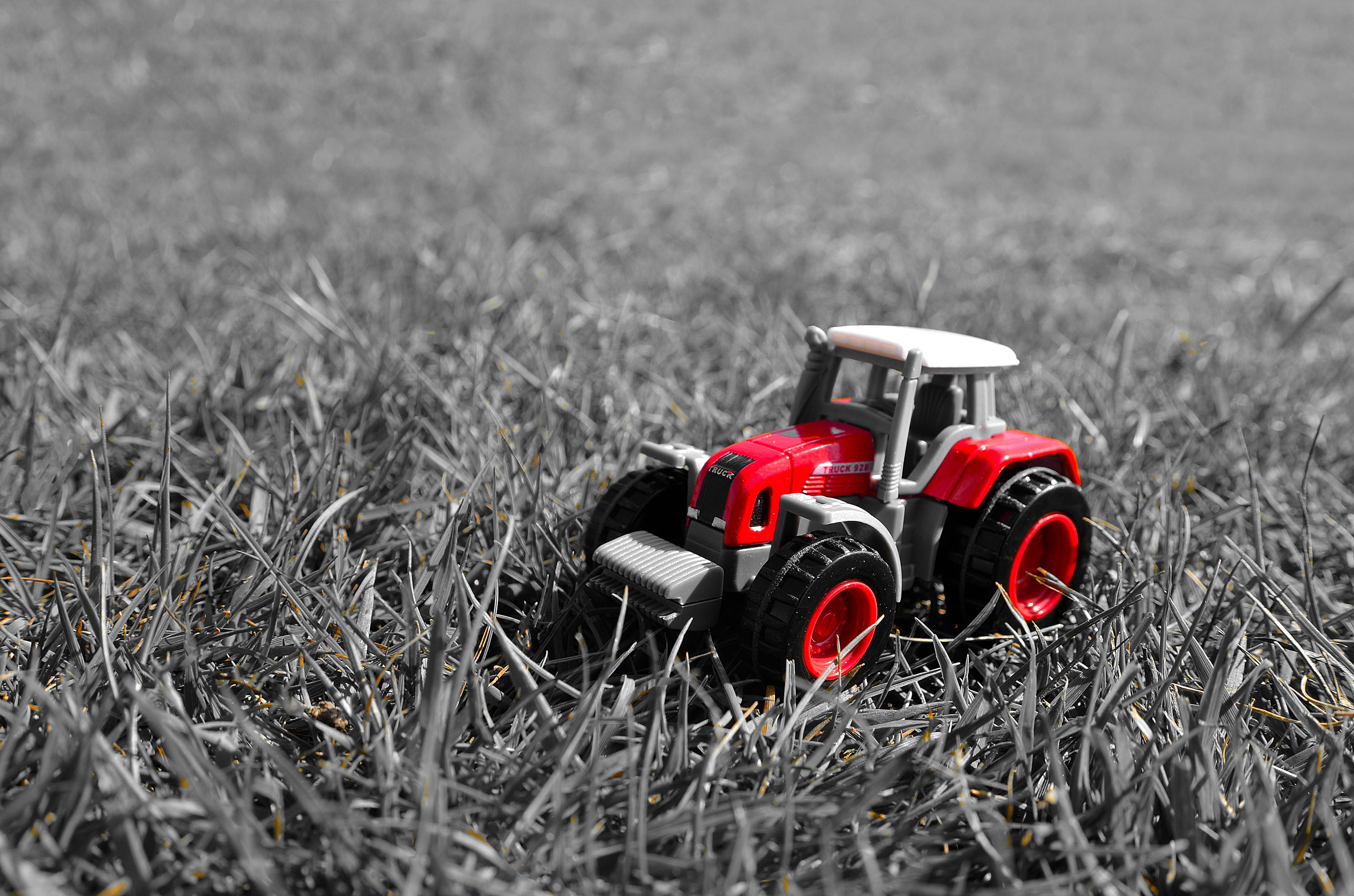 red tractor, focus on foreground, 4K, small, plant, mowing, agricultural machinery, no People, close-up, machine, toy car, toy, agriculture, equipment, HD Wallpaper