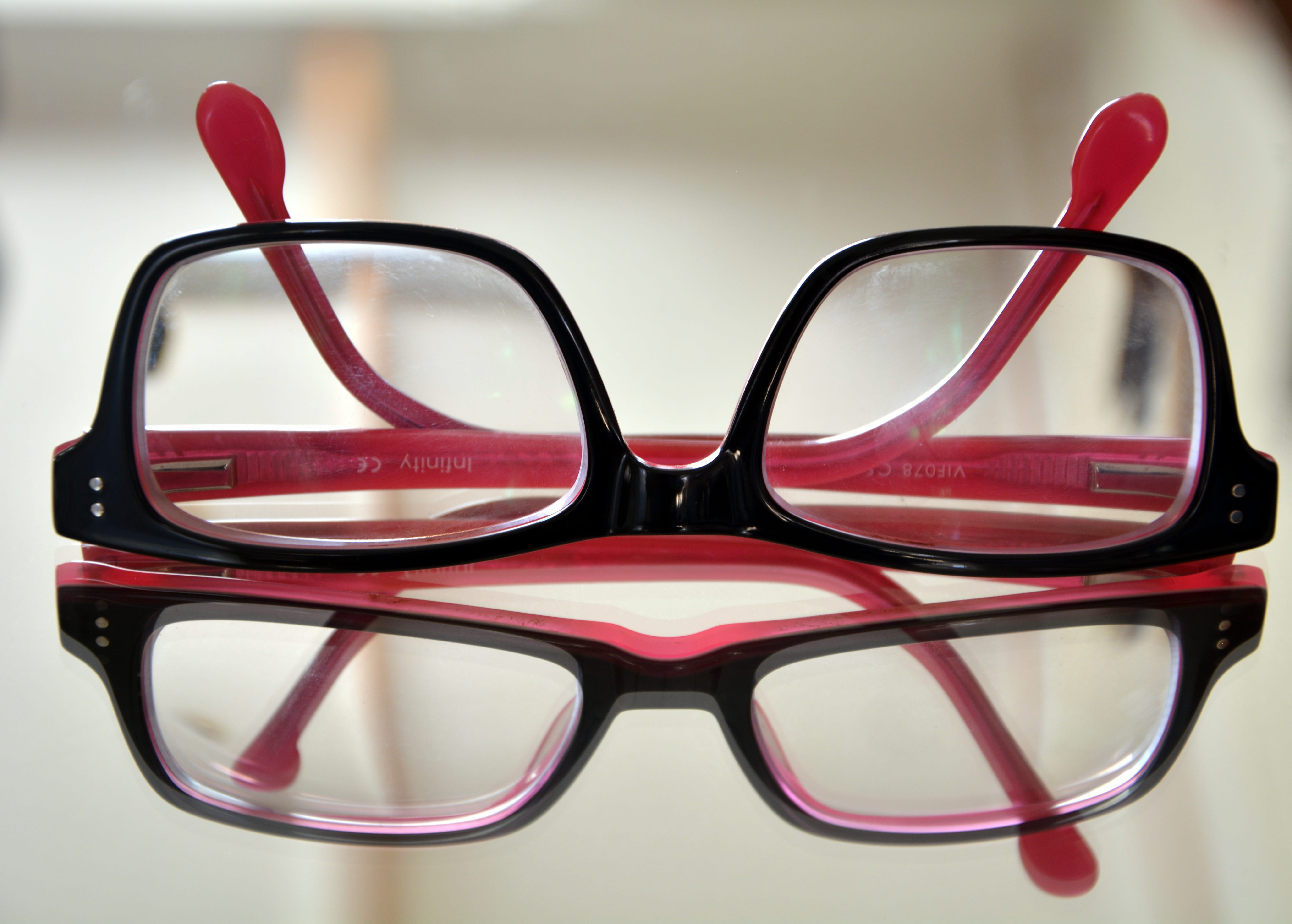 security, still life, eyeglasses, sunglasses, glass - material, protection, indoors, 5K, close-up, eyesight, fashion, spectacles, glasses, focus on foreground, HD Wallpaper