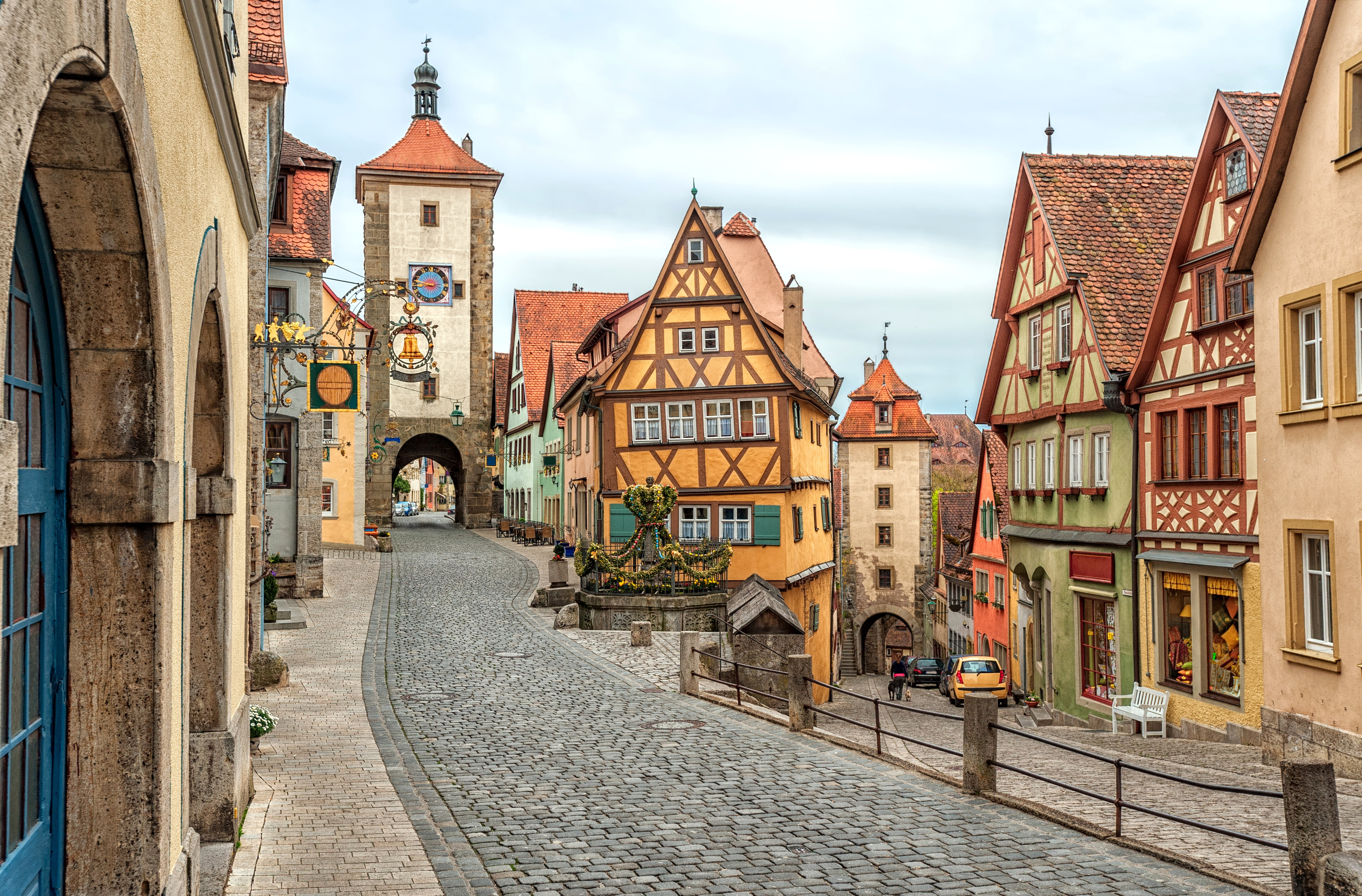 religion, spirituality, outdoors, summer, town Square, architecture, town, road, travel Destinations, urban Scene, 5K, tower, prague, europe, houses, cobblestone, HD Wallpaper