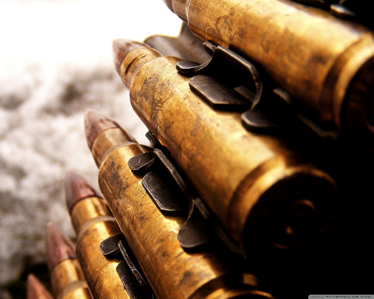 720P, high angle view, still life, outdoors, rusty, gun, protection, connection, old, ammunition, no people, metal, wood - material, safety, selective focus, HD Wallpaper