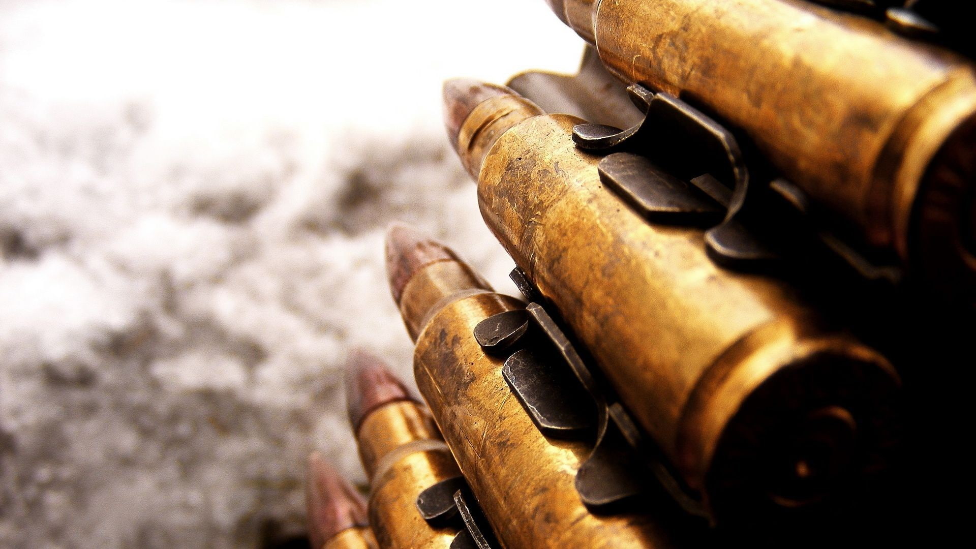 conflict, nature, weapon, ammunition, no people, still life, armed forces, safety, focus on foreground, close-up, death, metal, 1080P, selective focus, HD Wallpaper