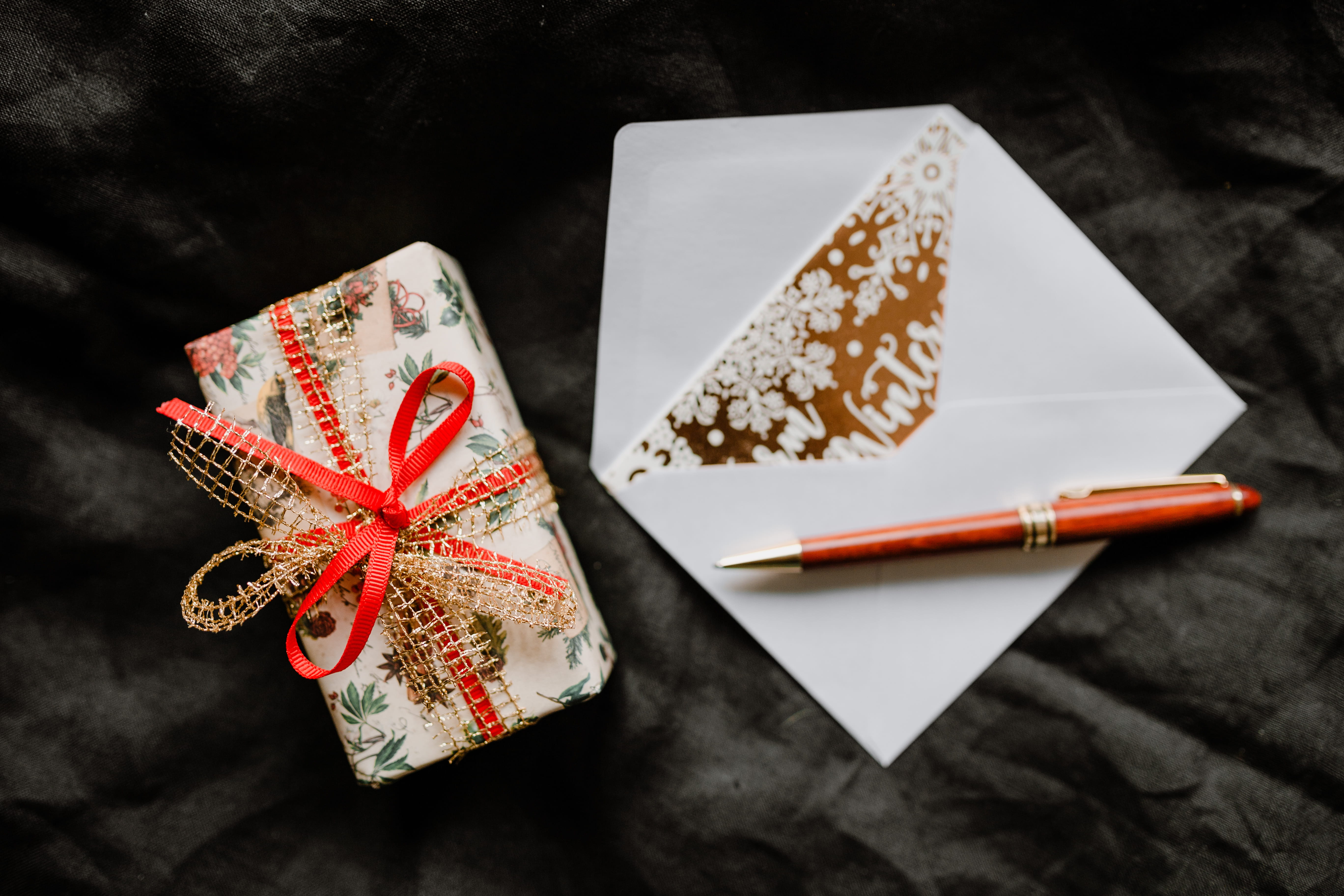 holiday, pen, december, greeting, paper, black background, no people, box - container, xmas, red, 5K, winter, ribbon - sewing item, gift, box, emotion, HD Wallpaper