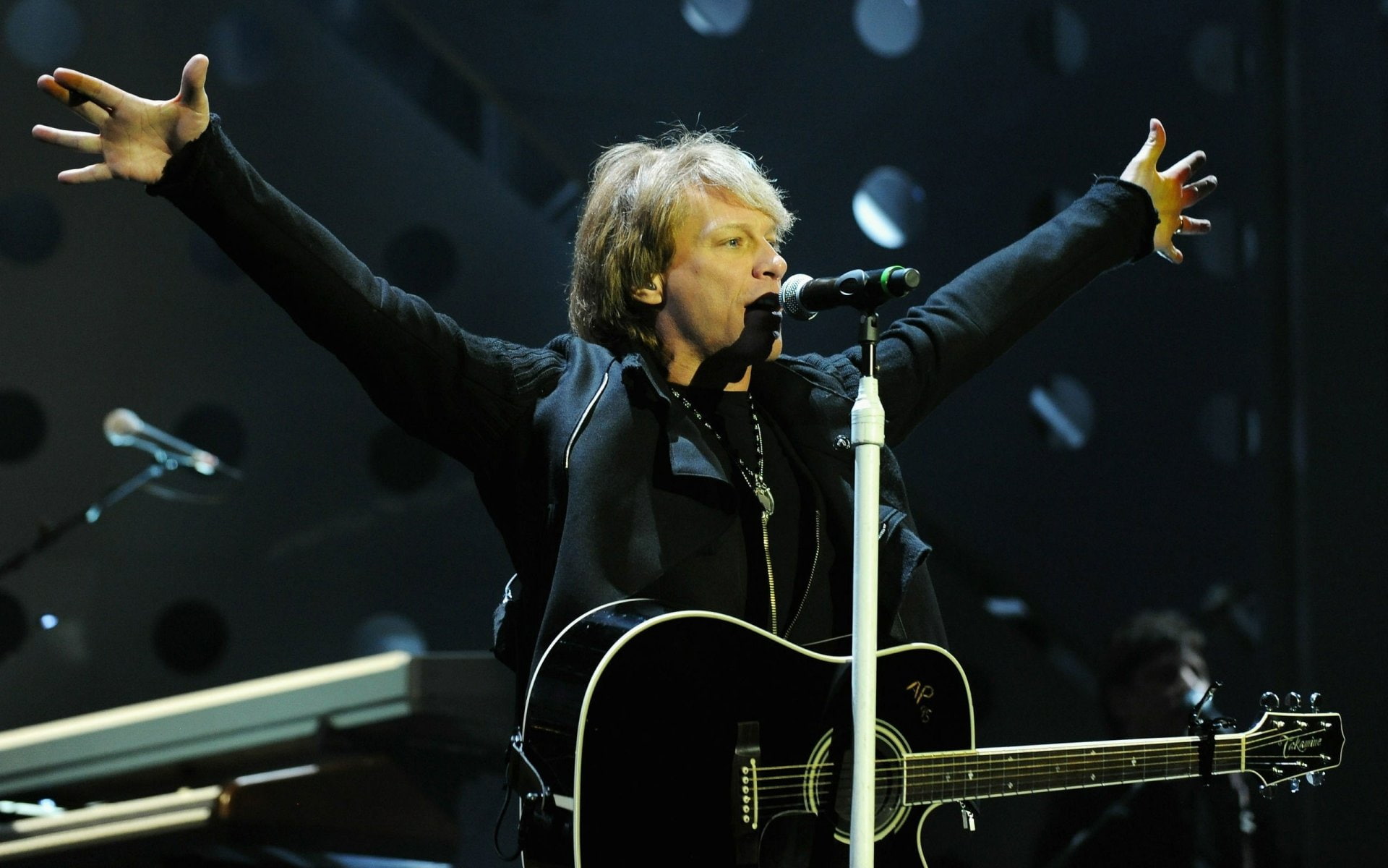 performance, rock music, mouth open, stage, waist up, one person, Bon Jovi, singing, artist, singer, adult, body part, arms raised, human limb, popular music concert, HD Wallpaper