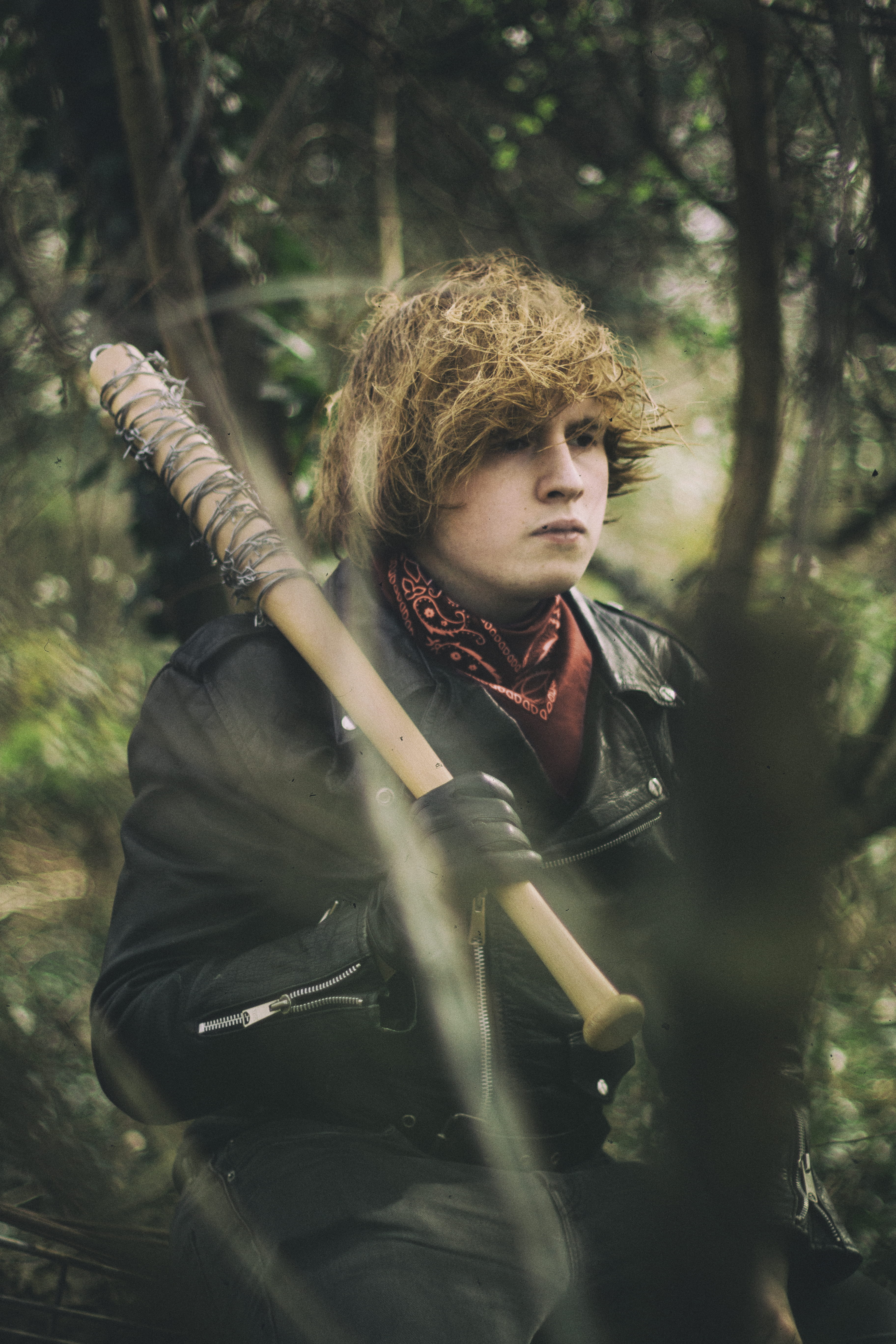 tree, hairstyle, netherlands, green, day, leather jacket, teenager, young men, mikail, costume, outdoors, hair, plant, casual clothing, forest, one person, Phone HD Wallpaper