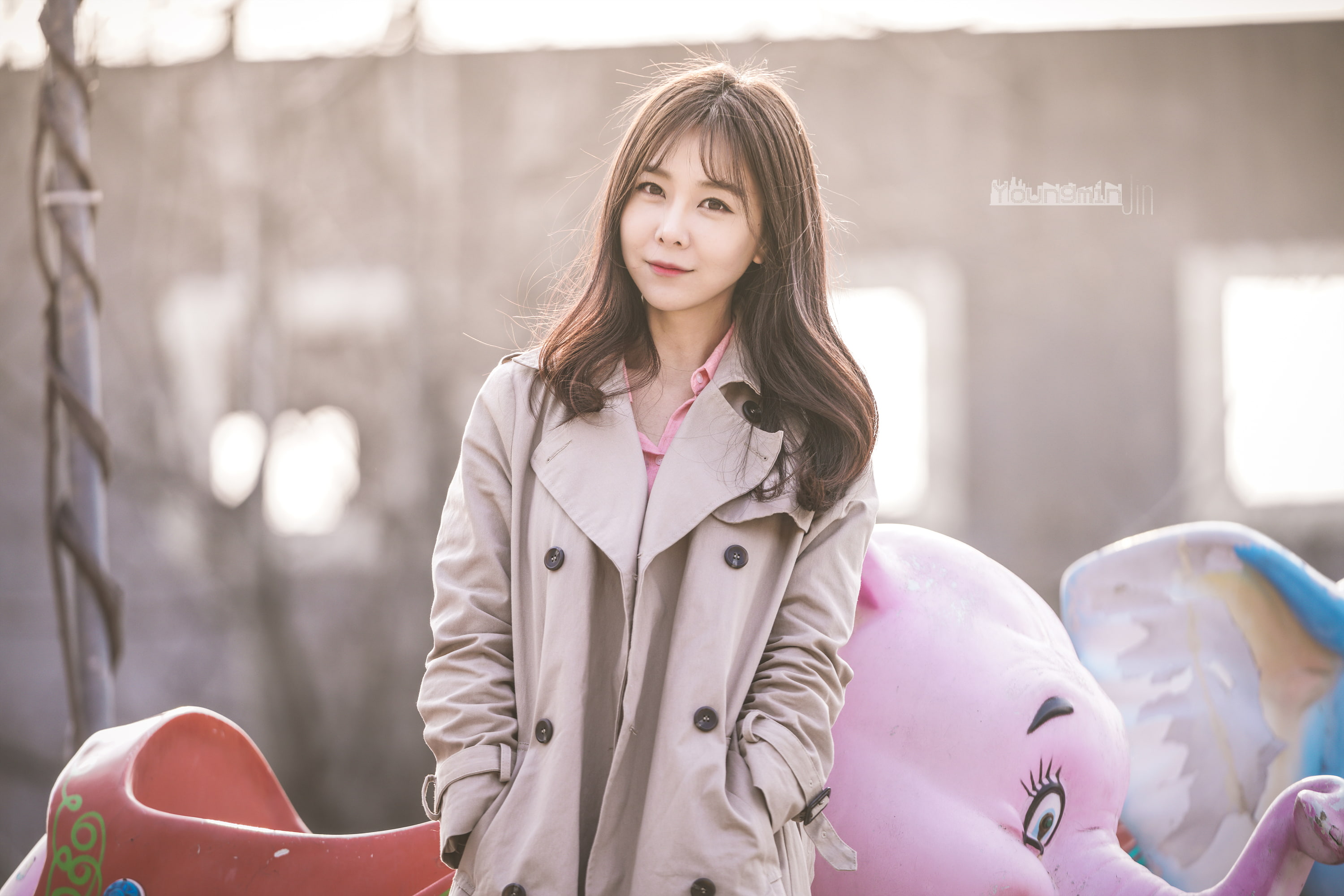 Asian, women, front view, warm clothing, young adult, real people, brown hair, happiness, Son Ye In, adult, clothing, 2K, beautiful woman, looking at camera, HD Wallpaper