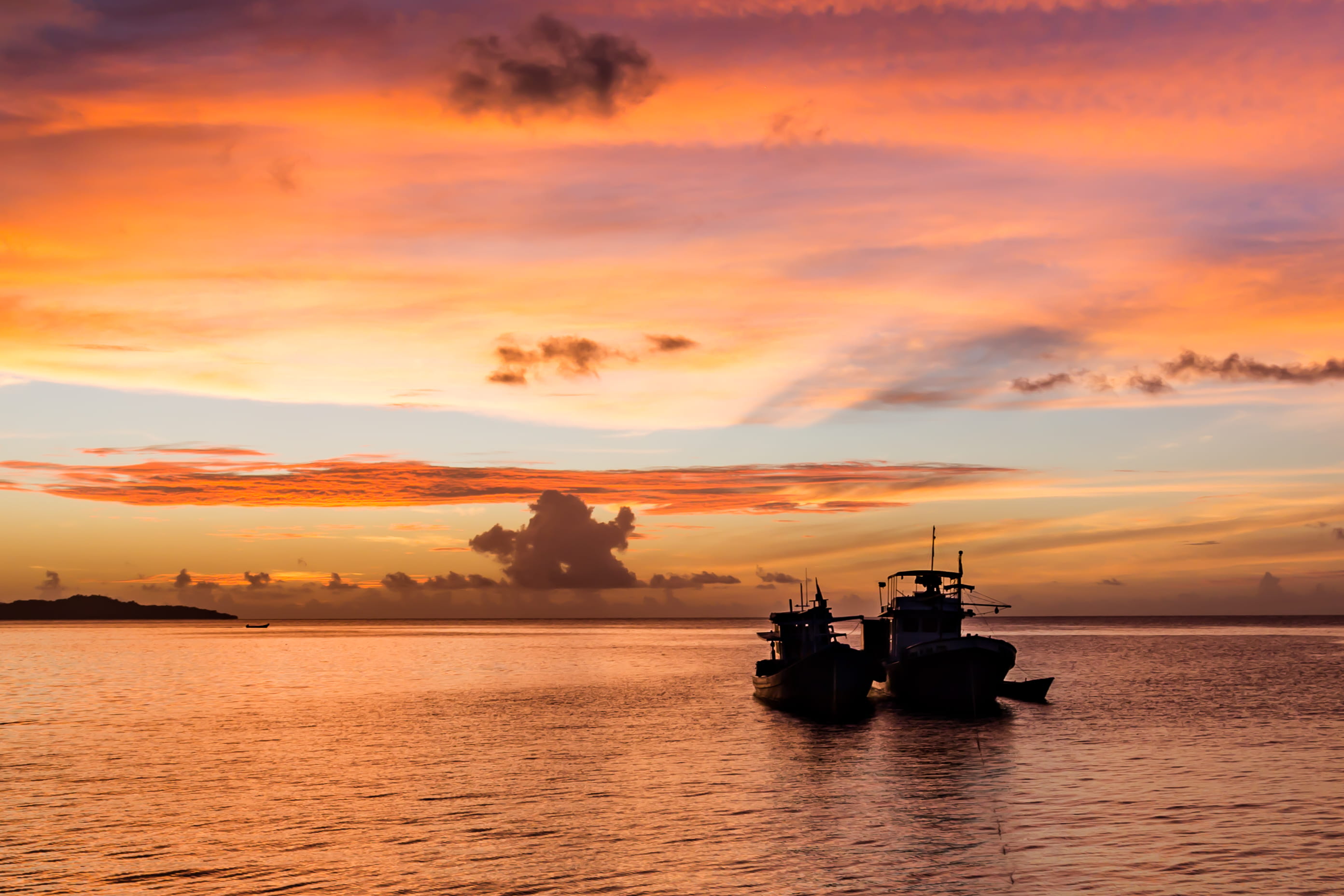 sunset, tranquil scene, beauty in nature, sea, waterfront, ship, idyllic, mode of transportation, nautical vessel, ocean, cloud - sky, water, sky, banda, HD Wallpaper