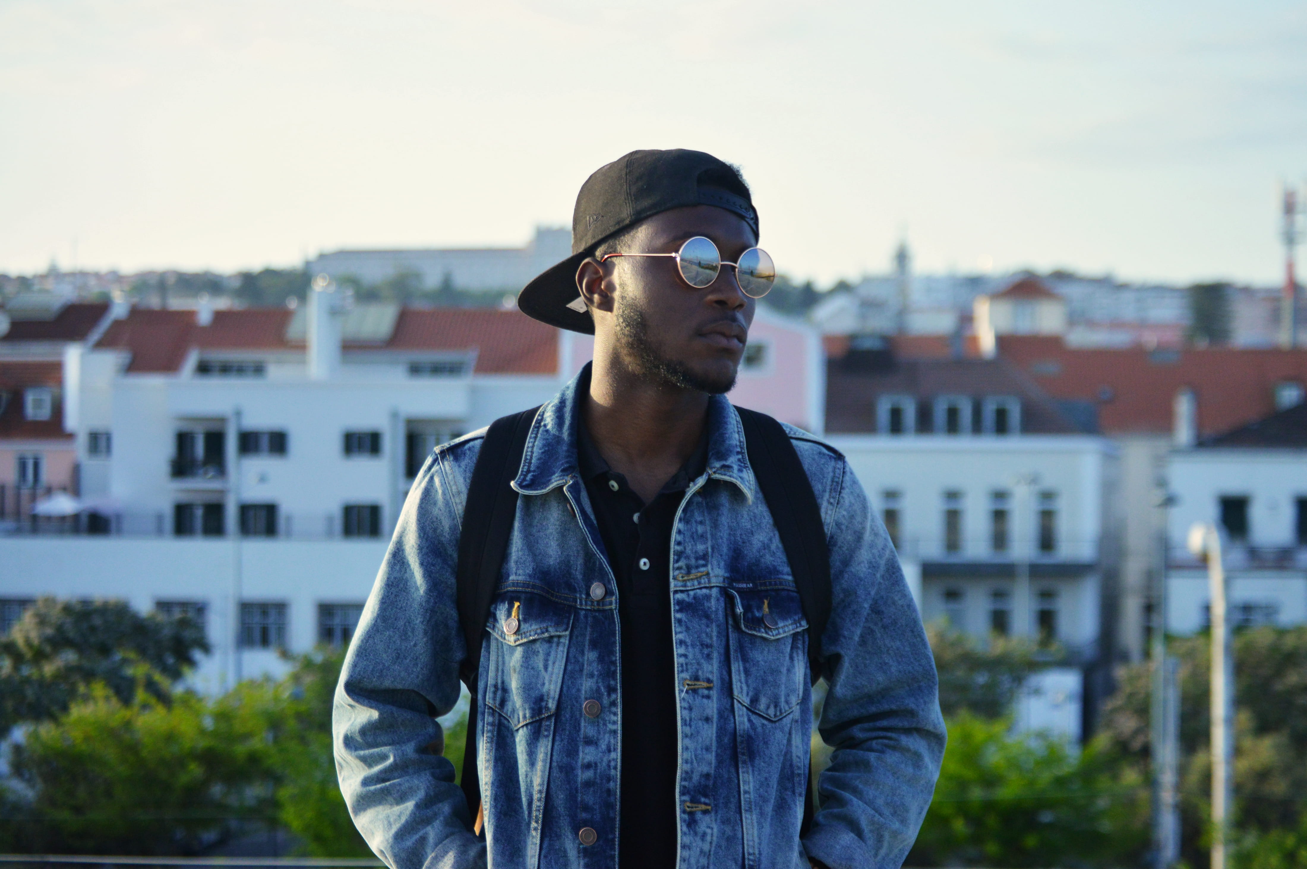 lifestyles, young men, lisboa, standing, people, lisbon, architecture, portugal, building, guy, summer, built structure, city, contemplation, casual clothing, HD Wallpaper