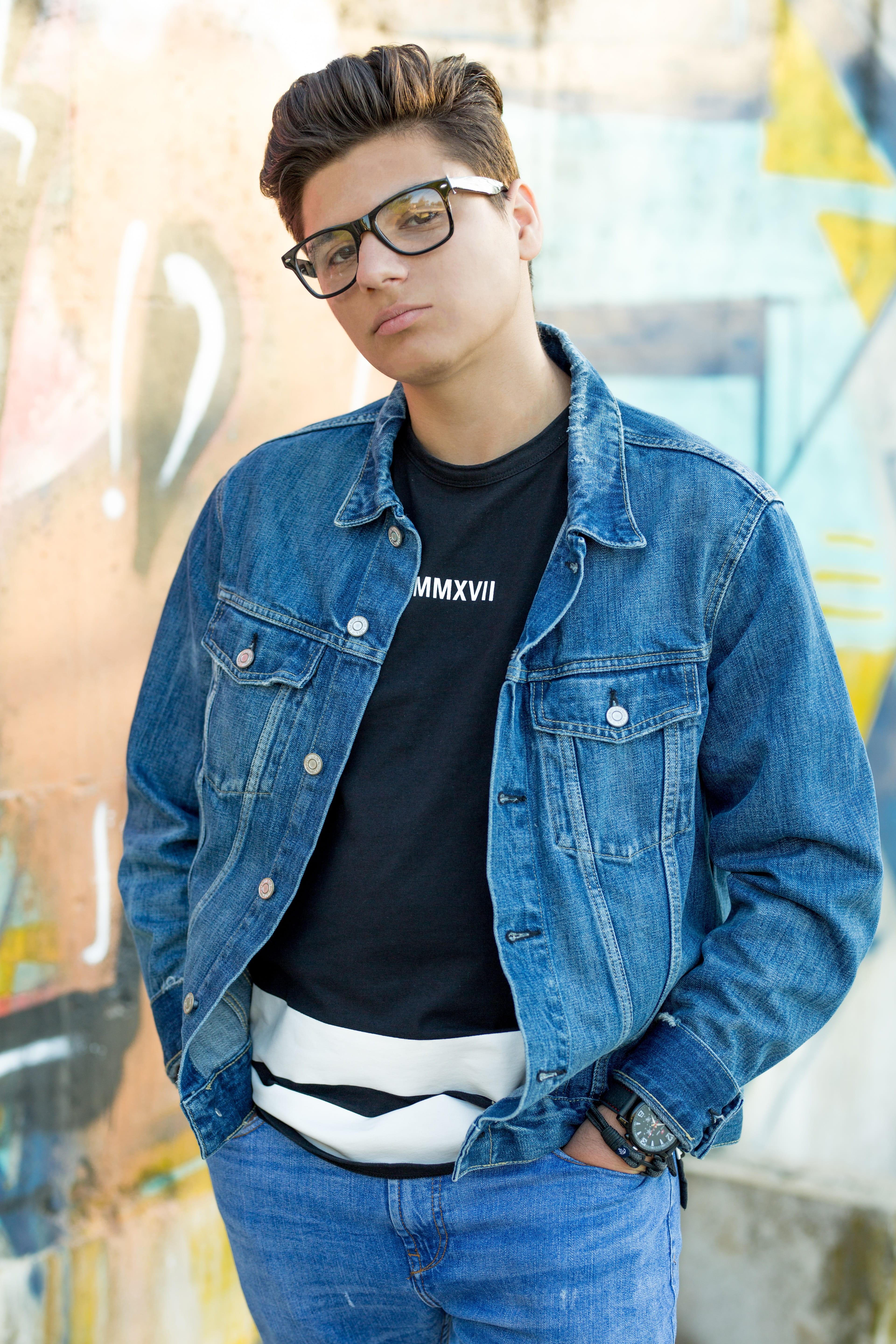 glasses, guy, portrait, model, casual clothing, day, male, lifestyles, fashion, young men, jeans, front view, real people, fully unbuttoned, three quarter length, Phone HD Wallpaper