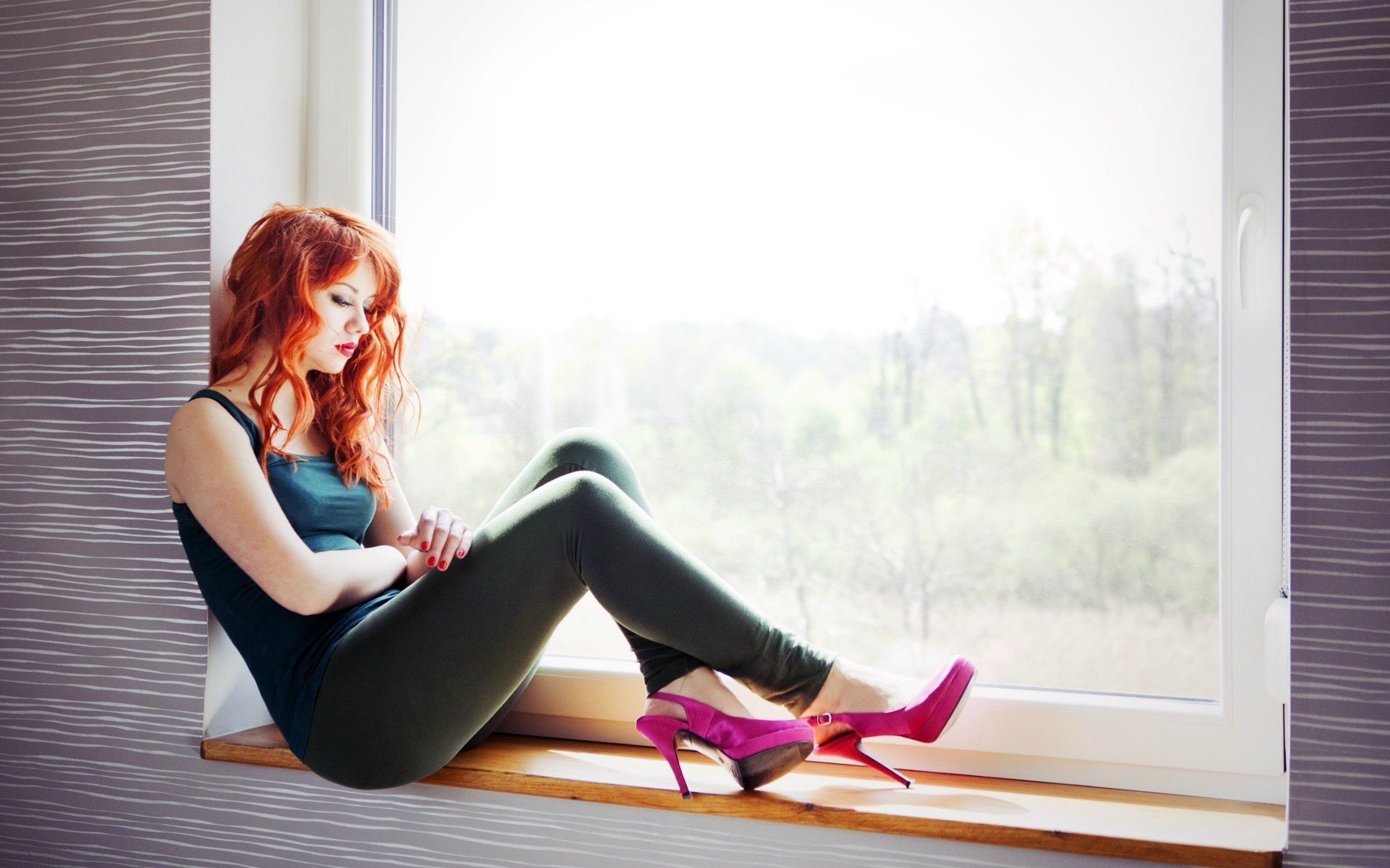 hot girl picture 2560x1600, 2K, HD Wallpaper