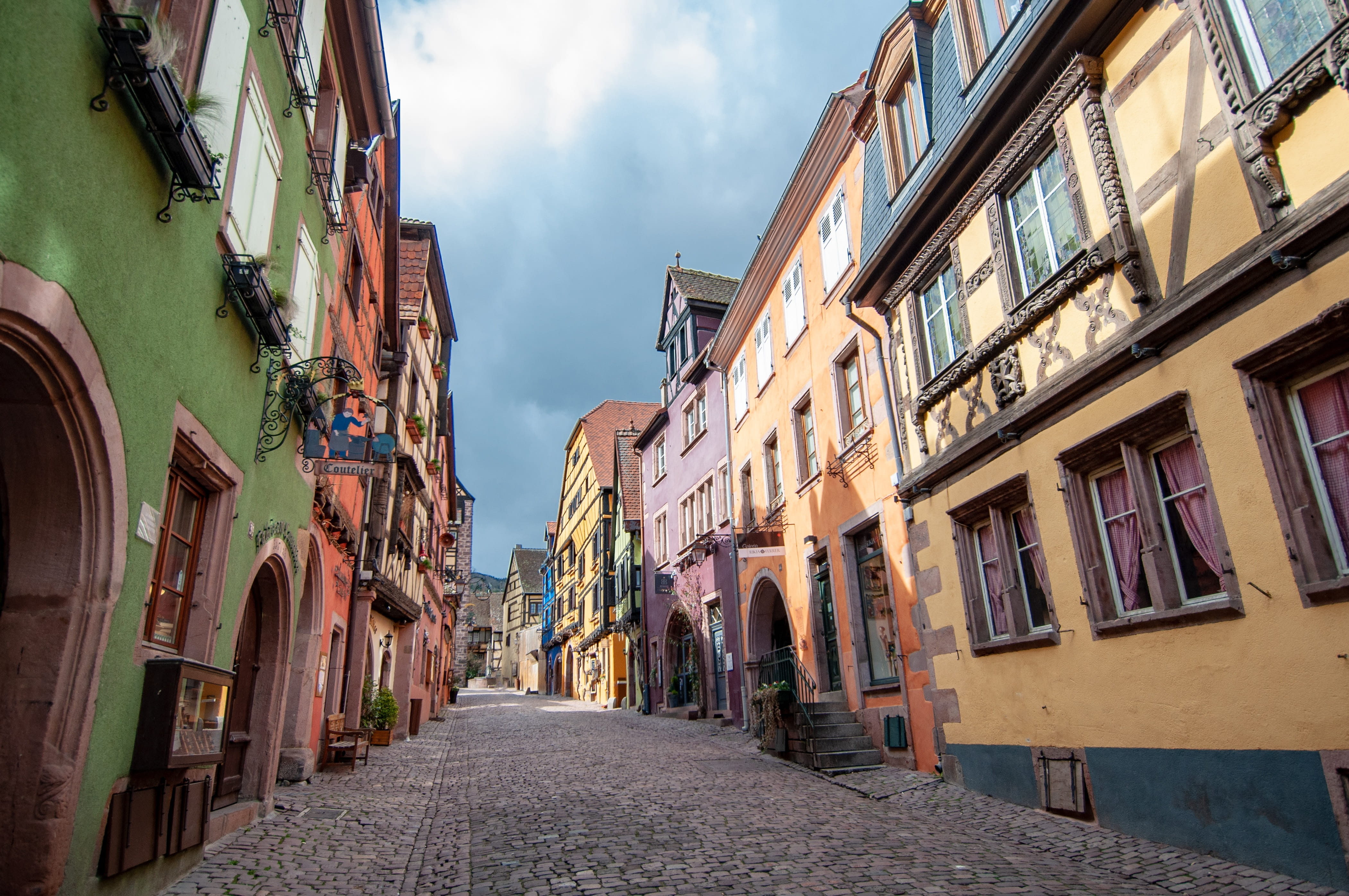 direction, day, built structure, the way forward, street, alley, architecture, diminishing perspective, residential district, building, village, old, house, HD Wallpaper