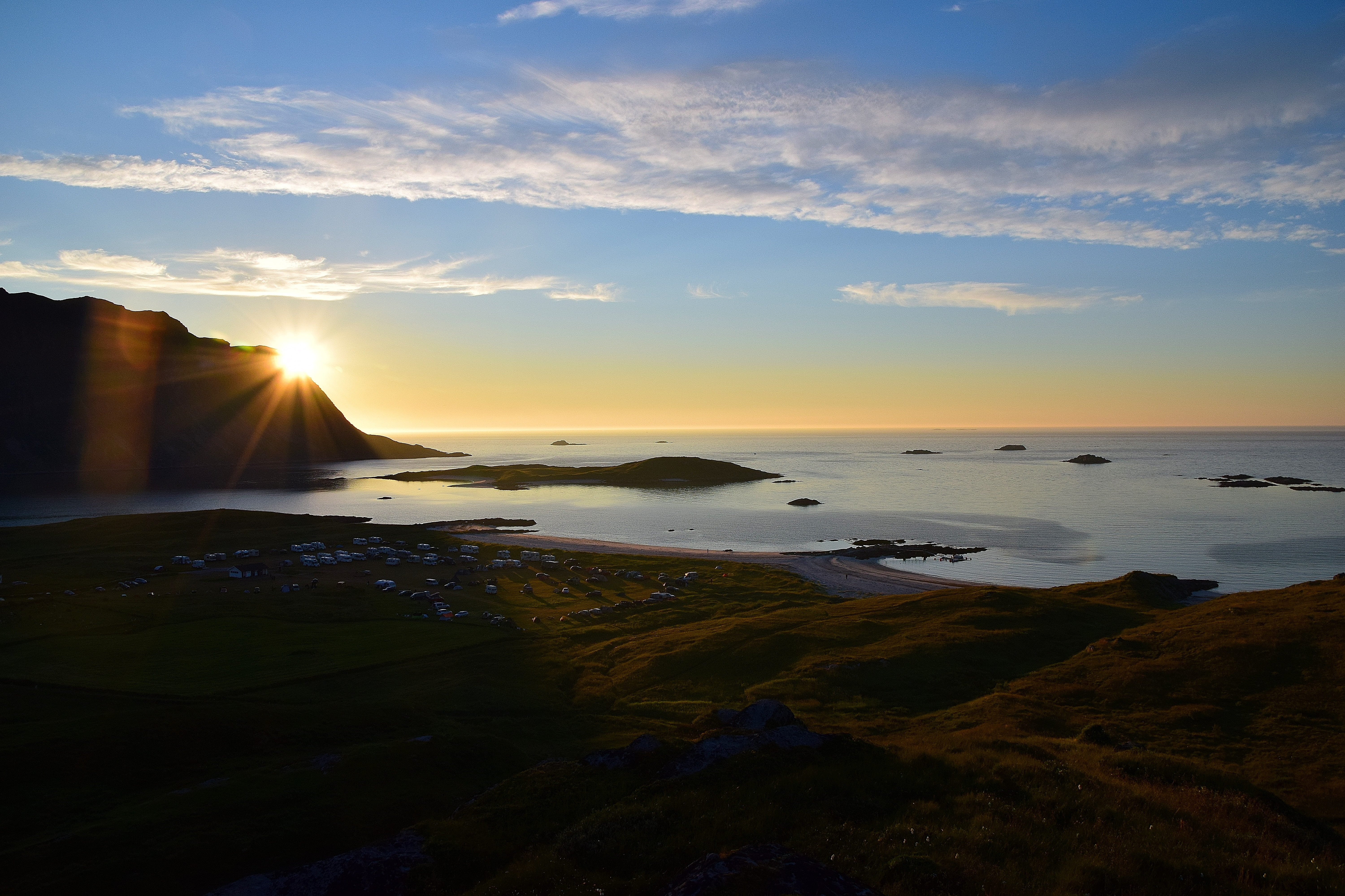 scenic, scenics - nature, hike, 5K, norge, travel destinations, sunlight, valley, summer, land, holiday, view, sun, lens flare, norway, sunset, tranquility, HD Wallpaper