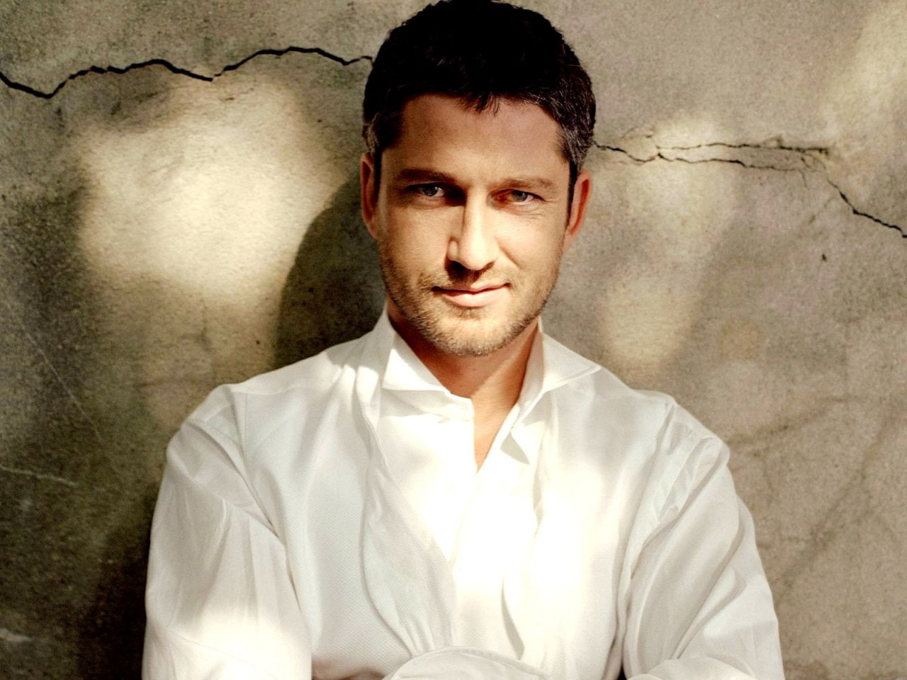 clean, actor, gerard, celebrities, 720P, gerard butler, beard, handsome, mature, butler, HD Wallpaper