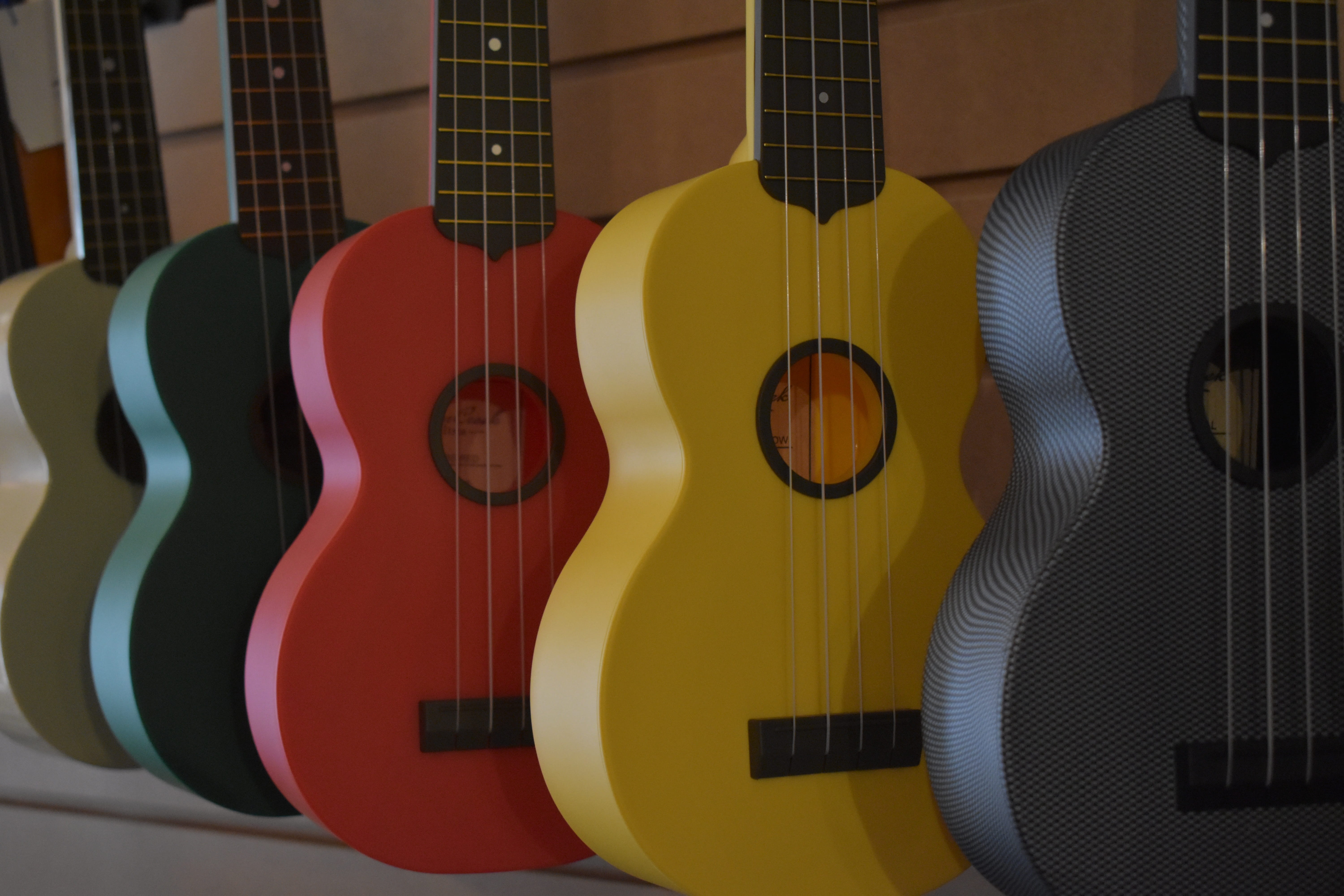 acoustic guitar, ukulele, wood - material, variation, design, string, guitar, arts culture and entertainment, hawaiian, 5K, music, no people, choice, string instrument, HD Wallpaper