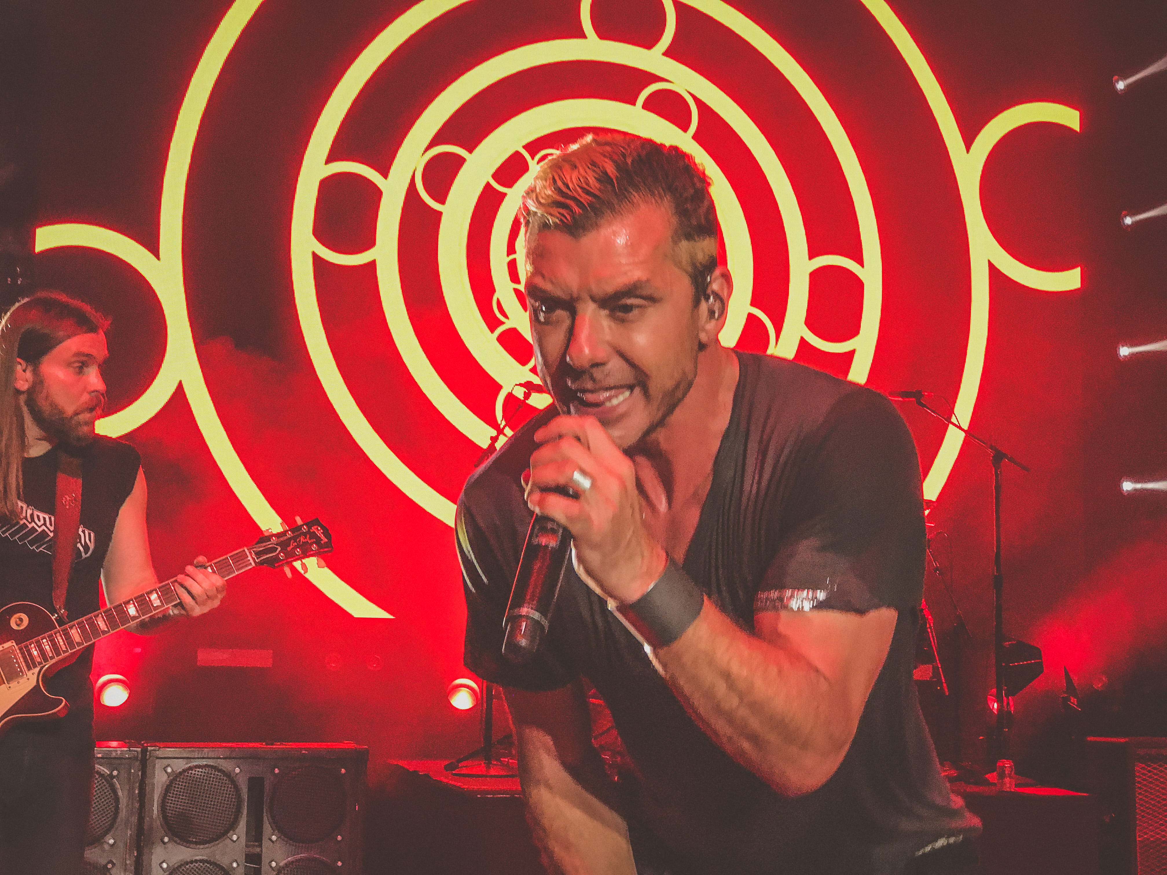 event, singer, skill, music, rock, night, young men, concert, microphone, performance, roll, arts culture and entertainment, singing, musical instrument, HD Wallpaper