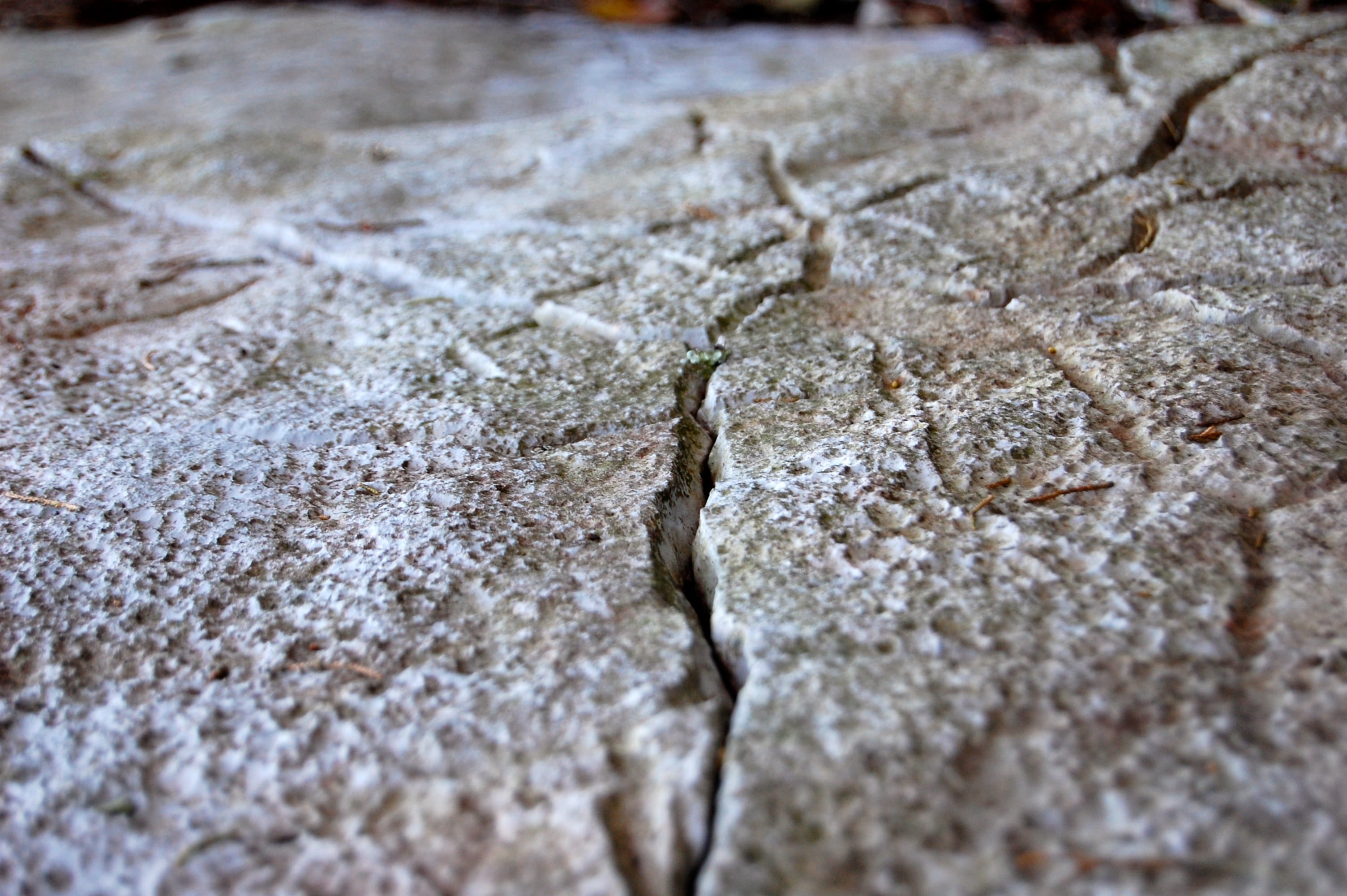 backgrounds, split, Crack, concrete, 2K, lines, geology, natural, stone, textured, auto post production filter, pattern, Cracked, Rock, day, crooked, run-down, HD Wallpaper