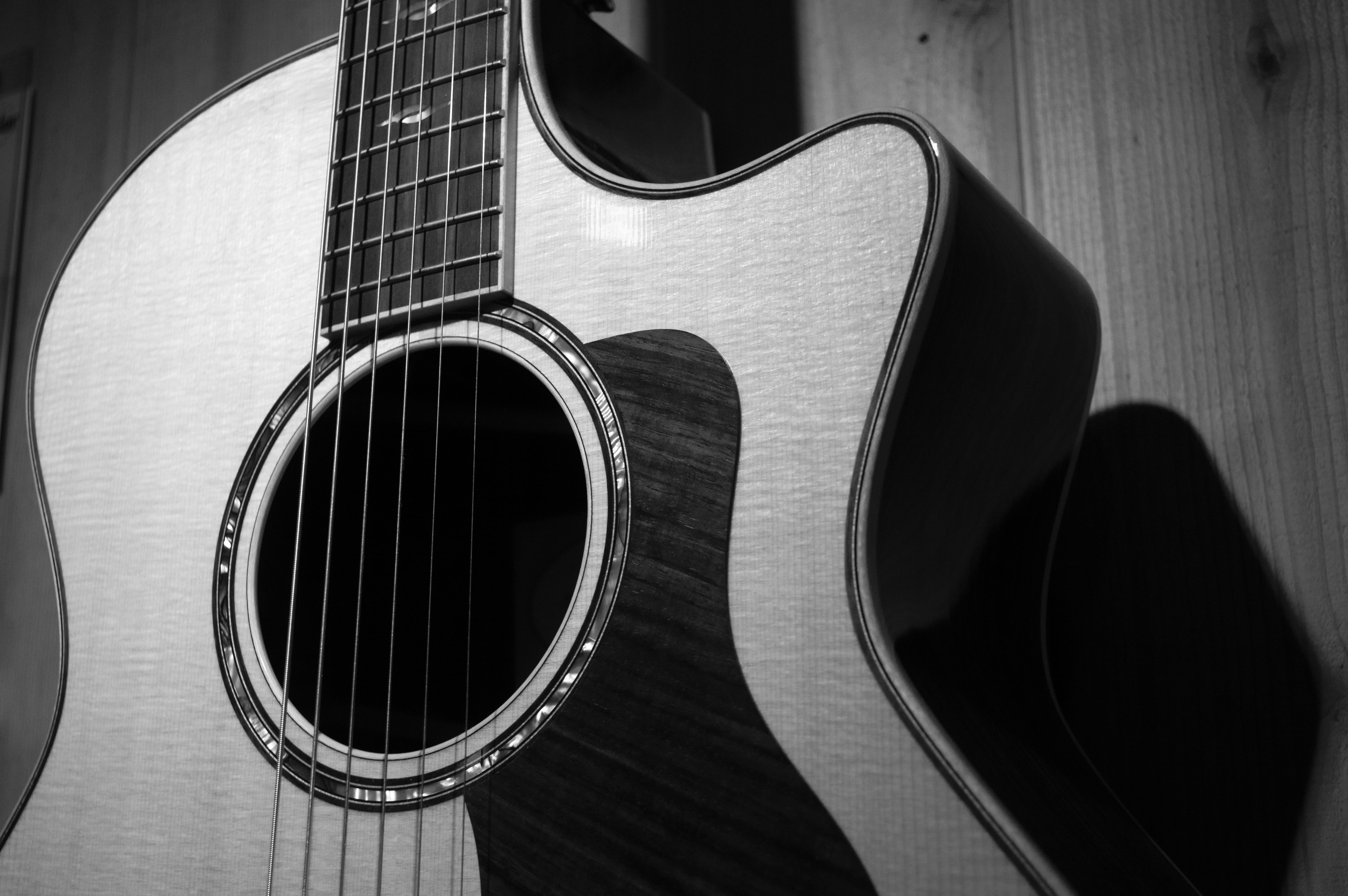musical instrument, guitar, single object, string instrument, woodwind instrument, wind instrument, string, high angle view, arts culture and entertainment, HD Wallpaper