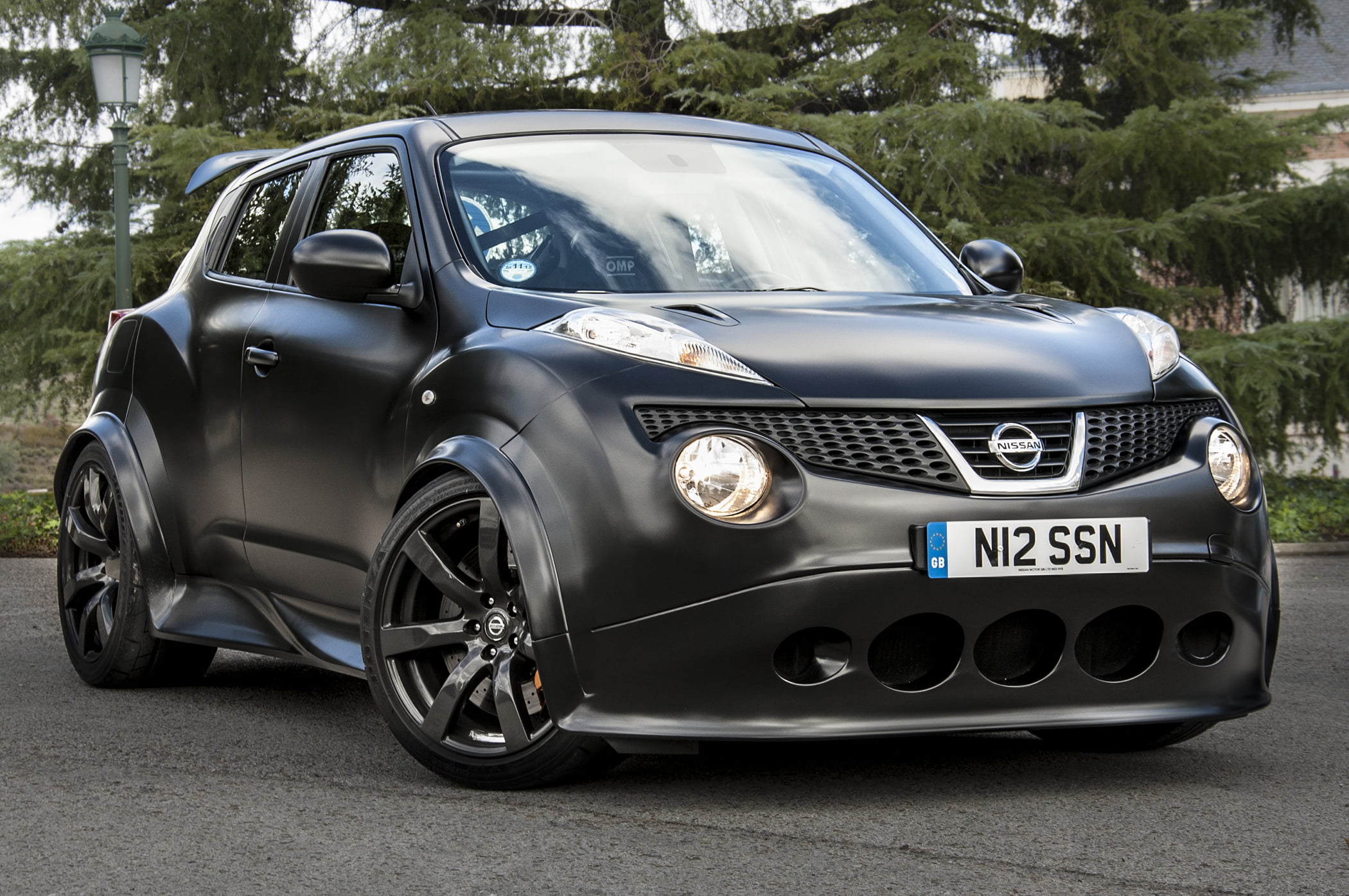 r, grille, style, nissan, nissan juke, no People, stationary, mode of Transport, mode of transportation, classic, technology, silver Colored, black, supercar, HD Wallpaper
