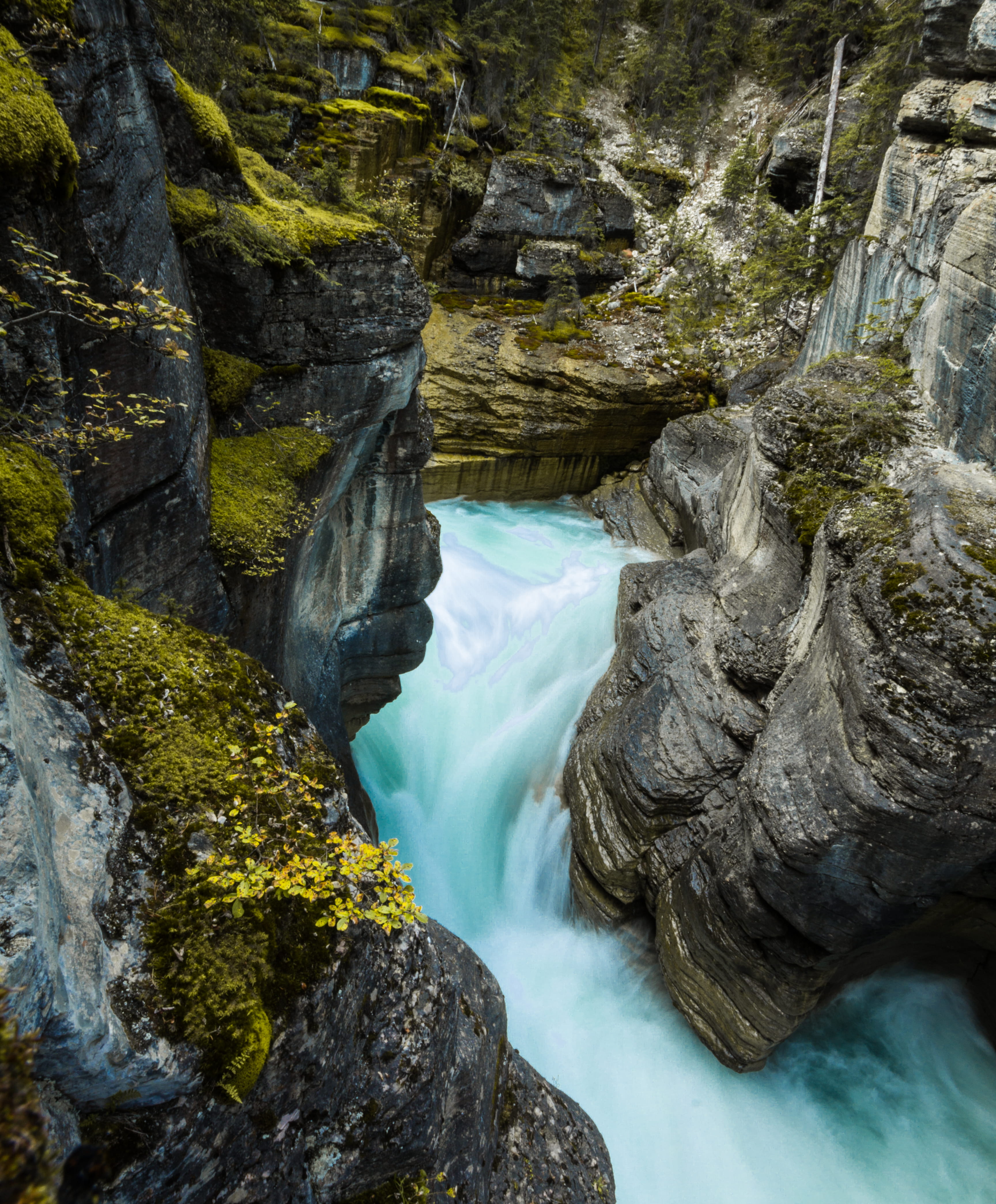 rock - object, scenics - nature, motion, mistaya, non-urban scene, land, water, waterfall, outdoors, alberta, environment, canyon, solid, river, 4K, flowing water, Phone HD Wallpaper