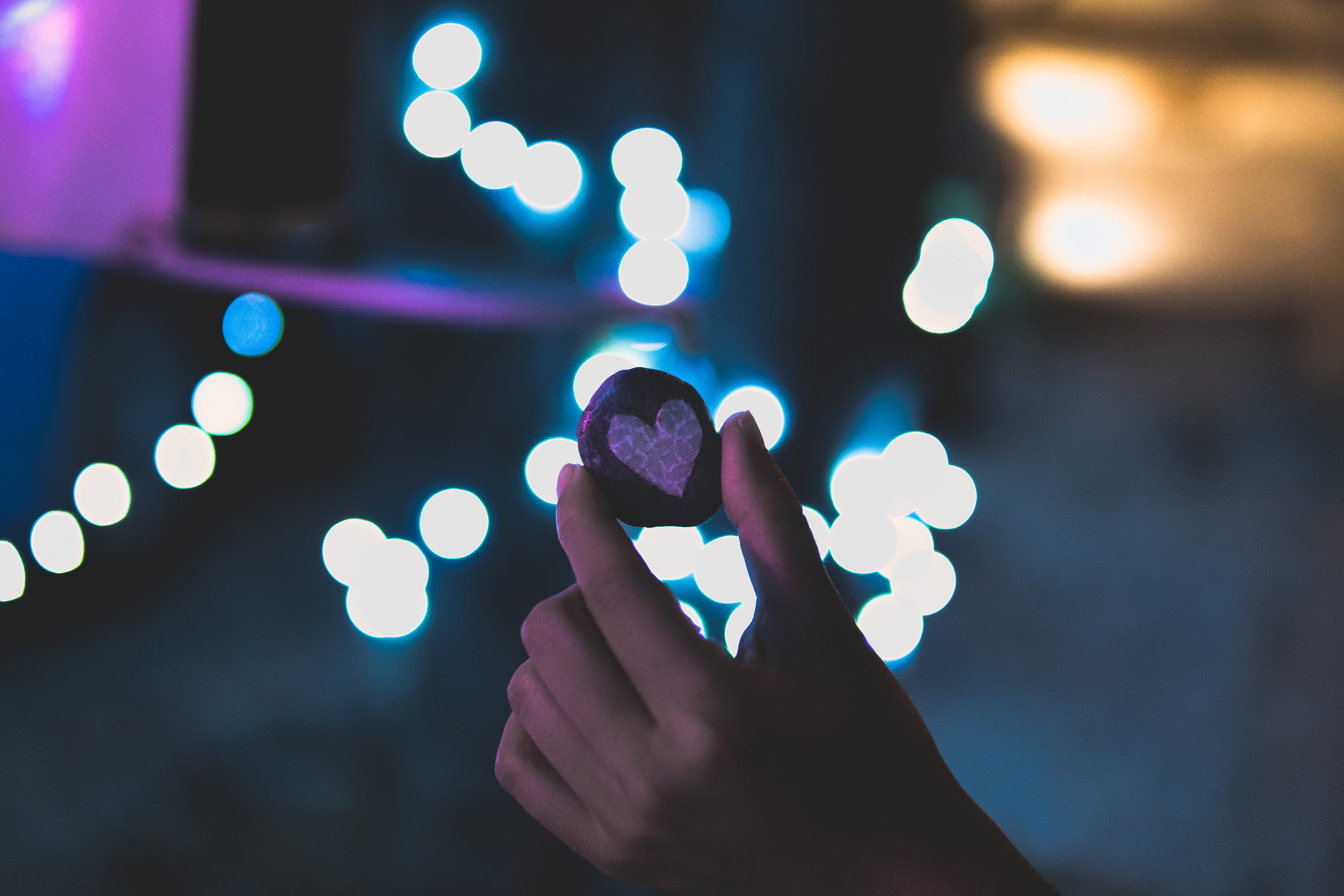 light - natural phenomenon, love life, boyfriend, heart rock, body part, lights, focus, human body part, photography, cookie, night, connection, selective, HD Wallpaper