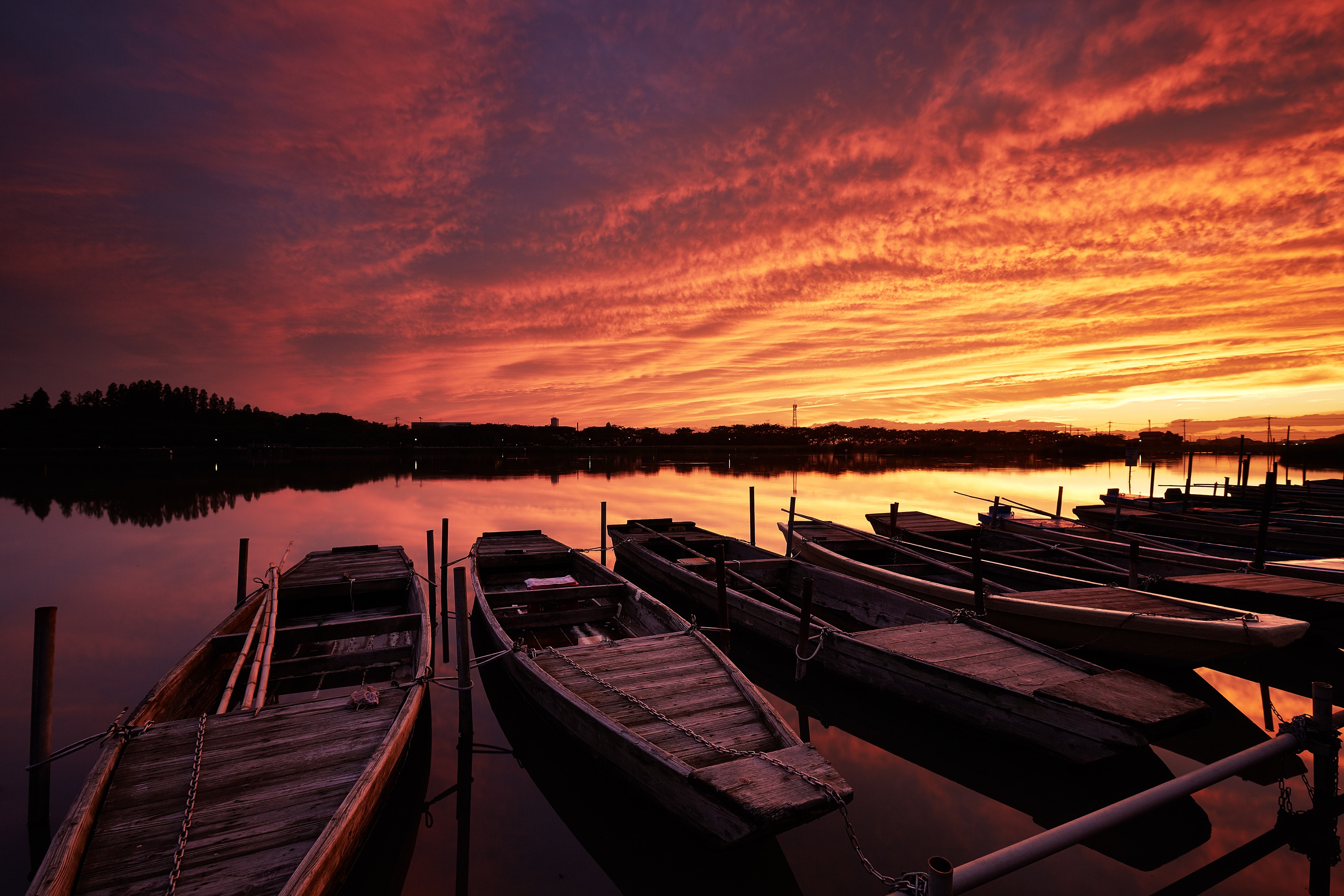 orange color, rowboat, reflection, wood - material, canoes, tranquil scene, moored, mode of transportation, cloud - sky, sky, no people, beach, outdoors, HD Wallpaper